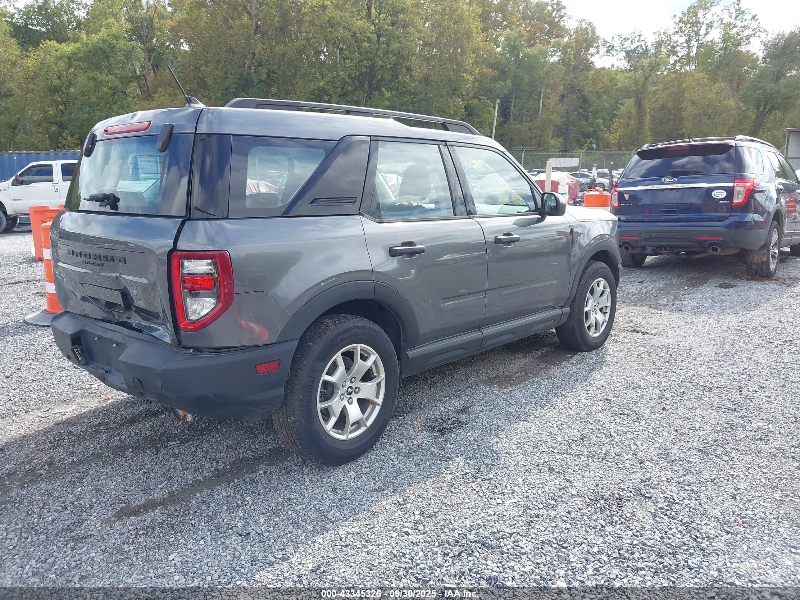 FORD BRONCO image 4