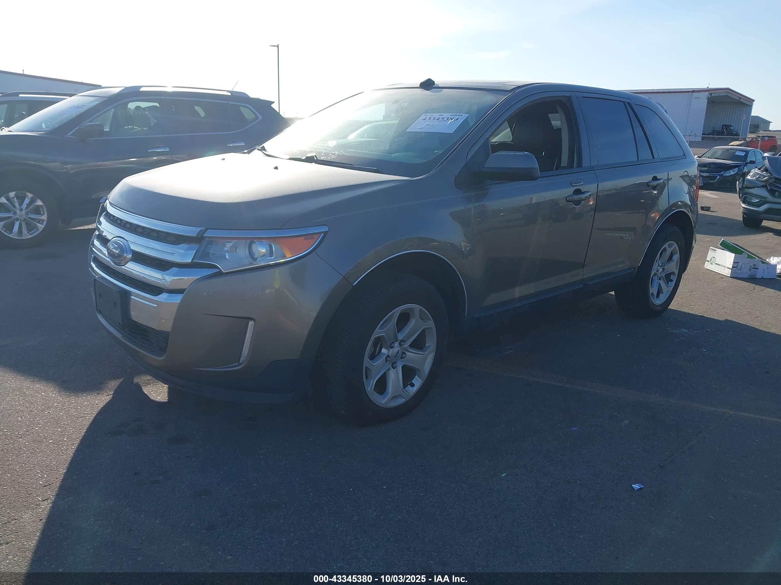 FORD EDGE image 2