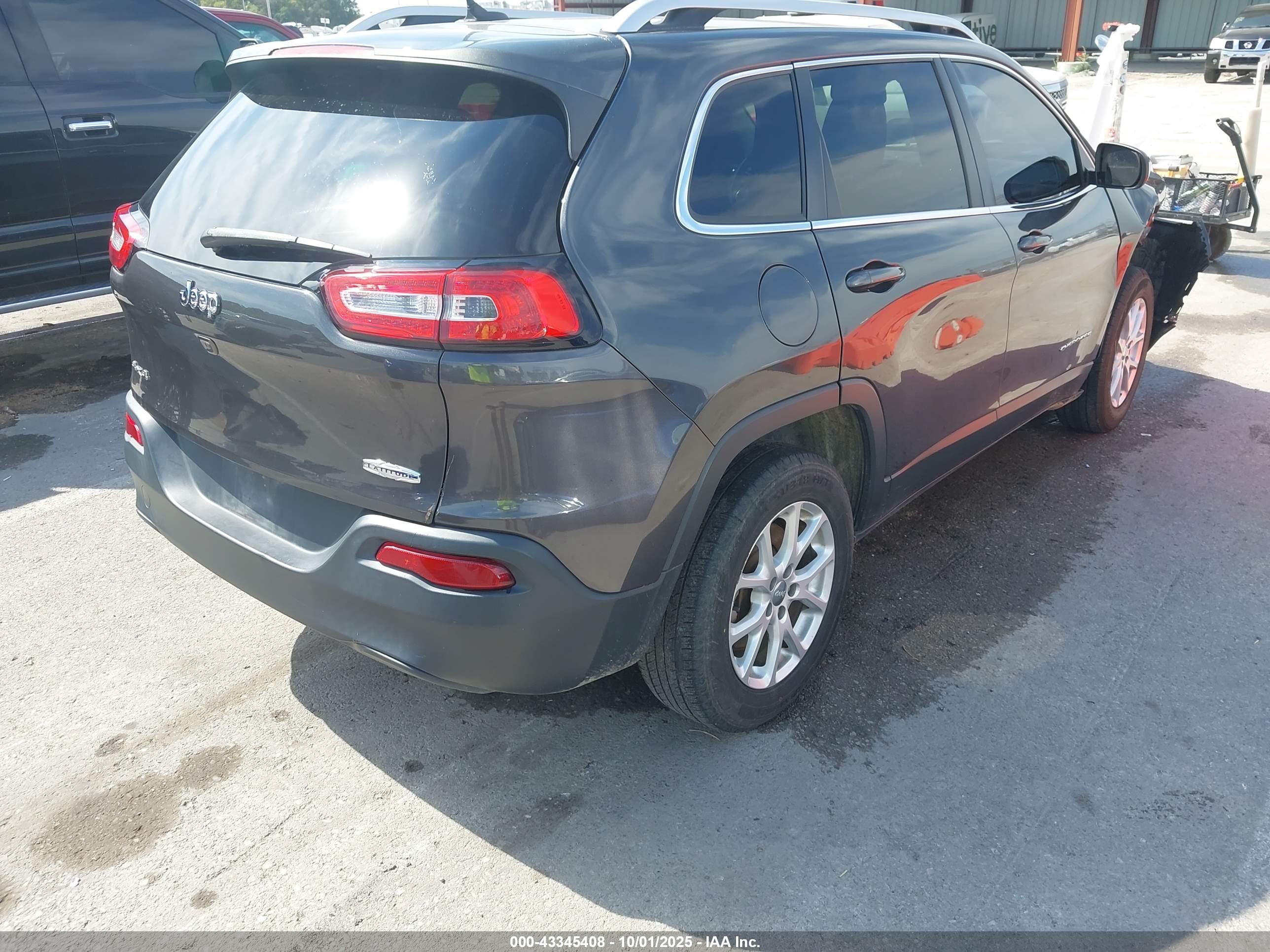 JEEP CHEROKEE image 4