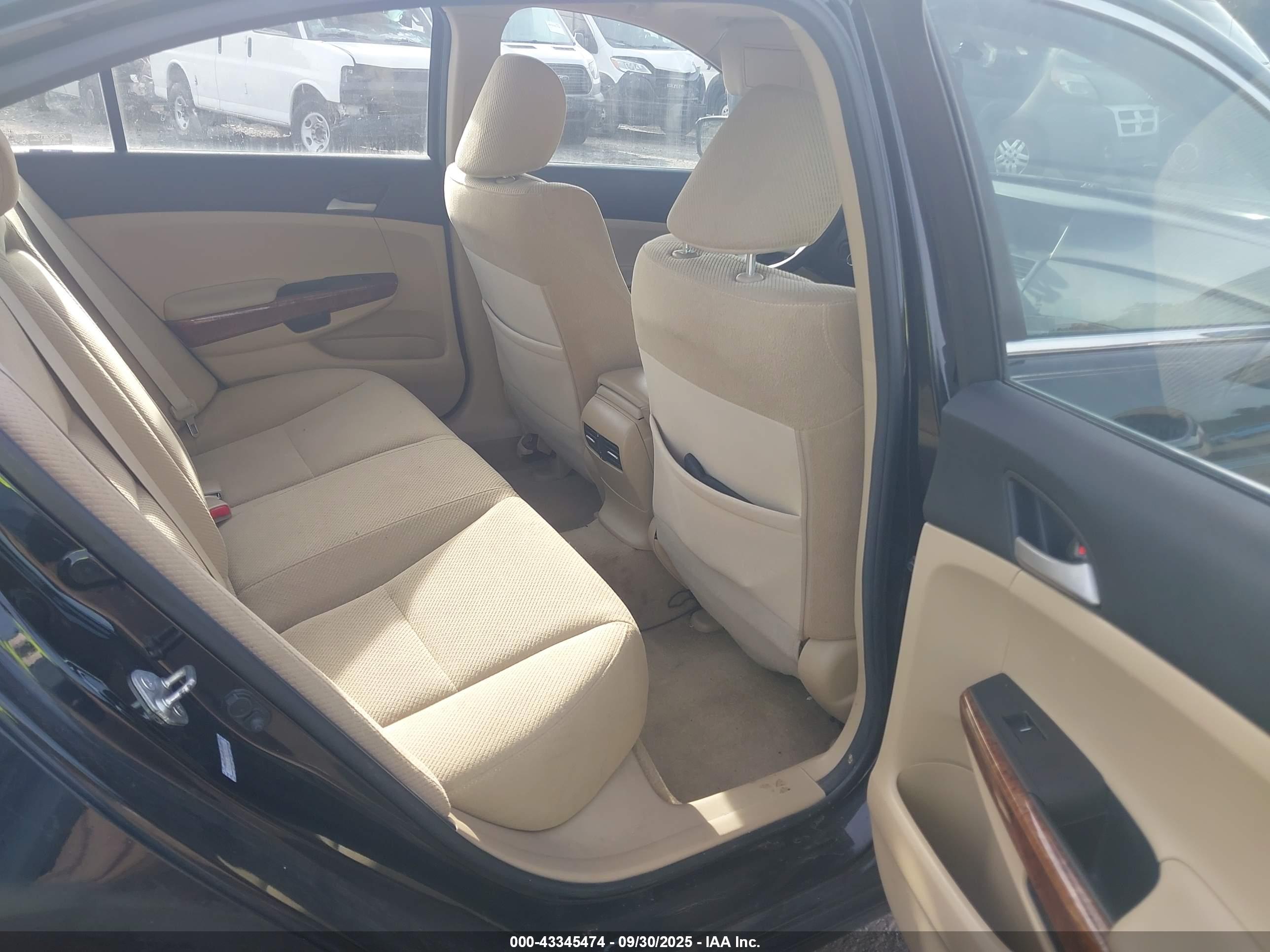 HONDA ACCORD image 8