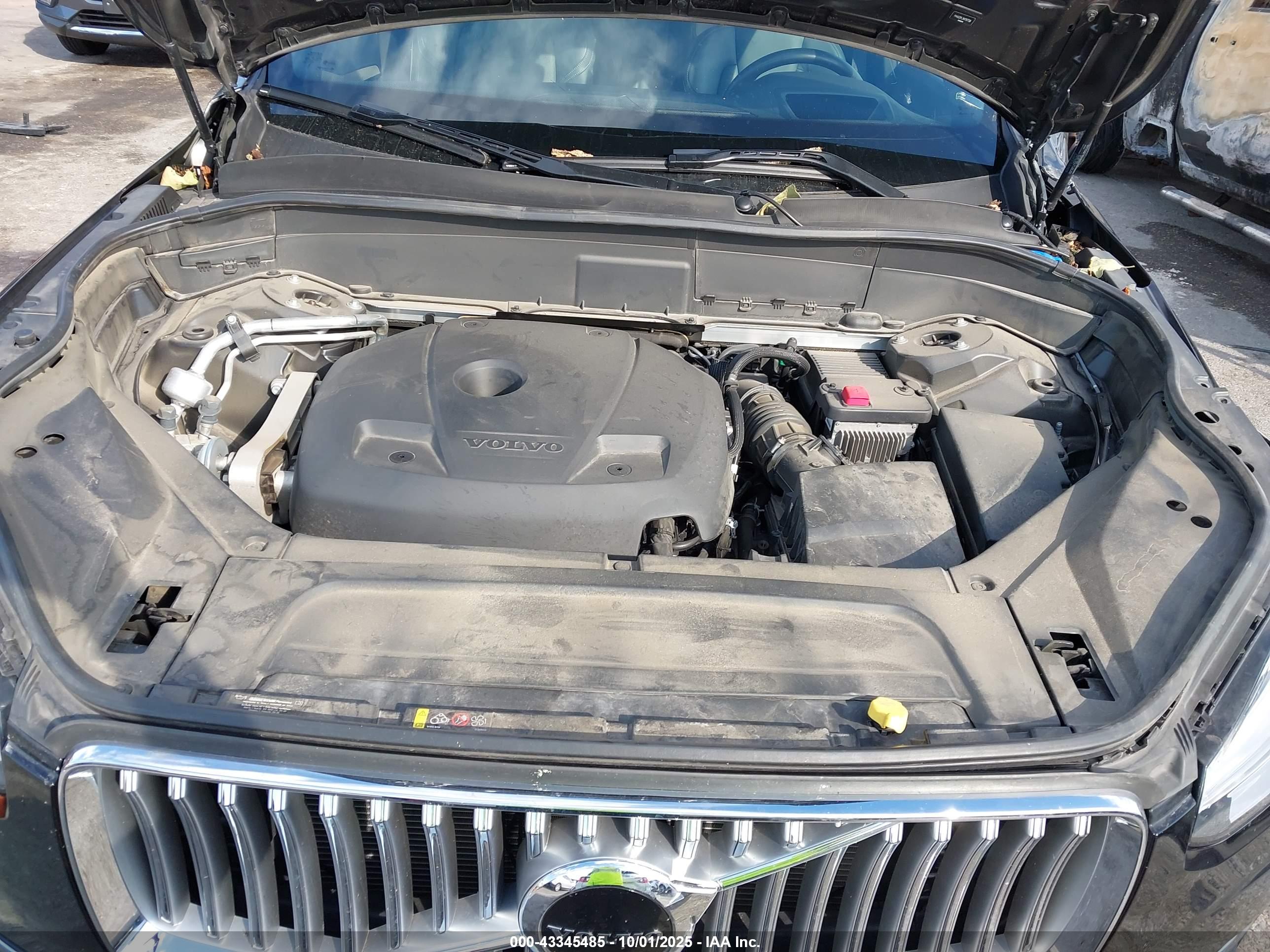 VOLVO XC90 image 10