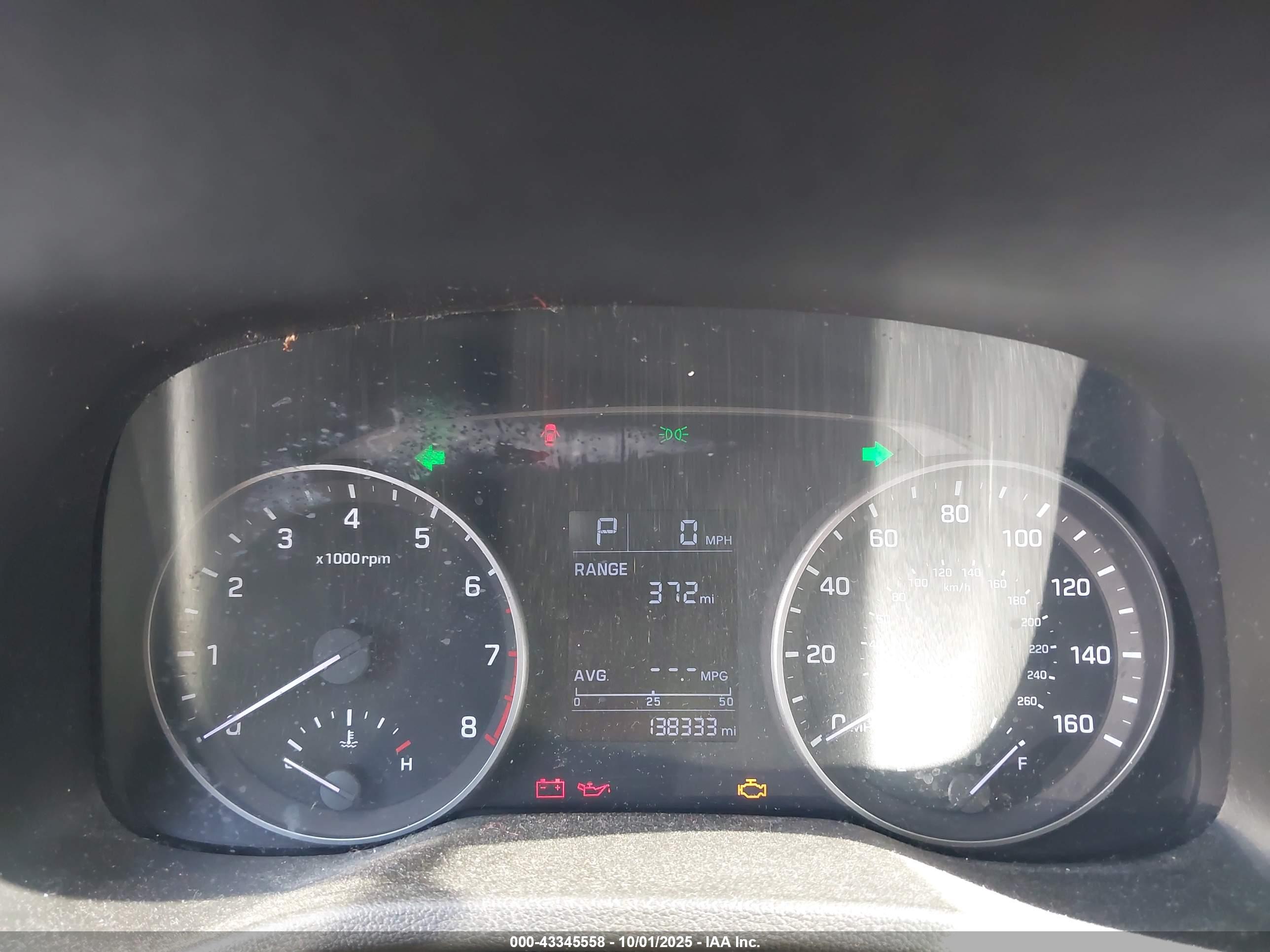 HYUNDAI ELANTRA image 7