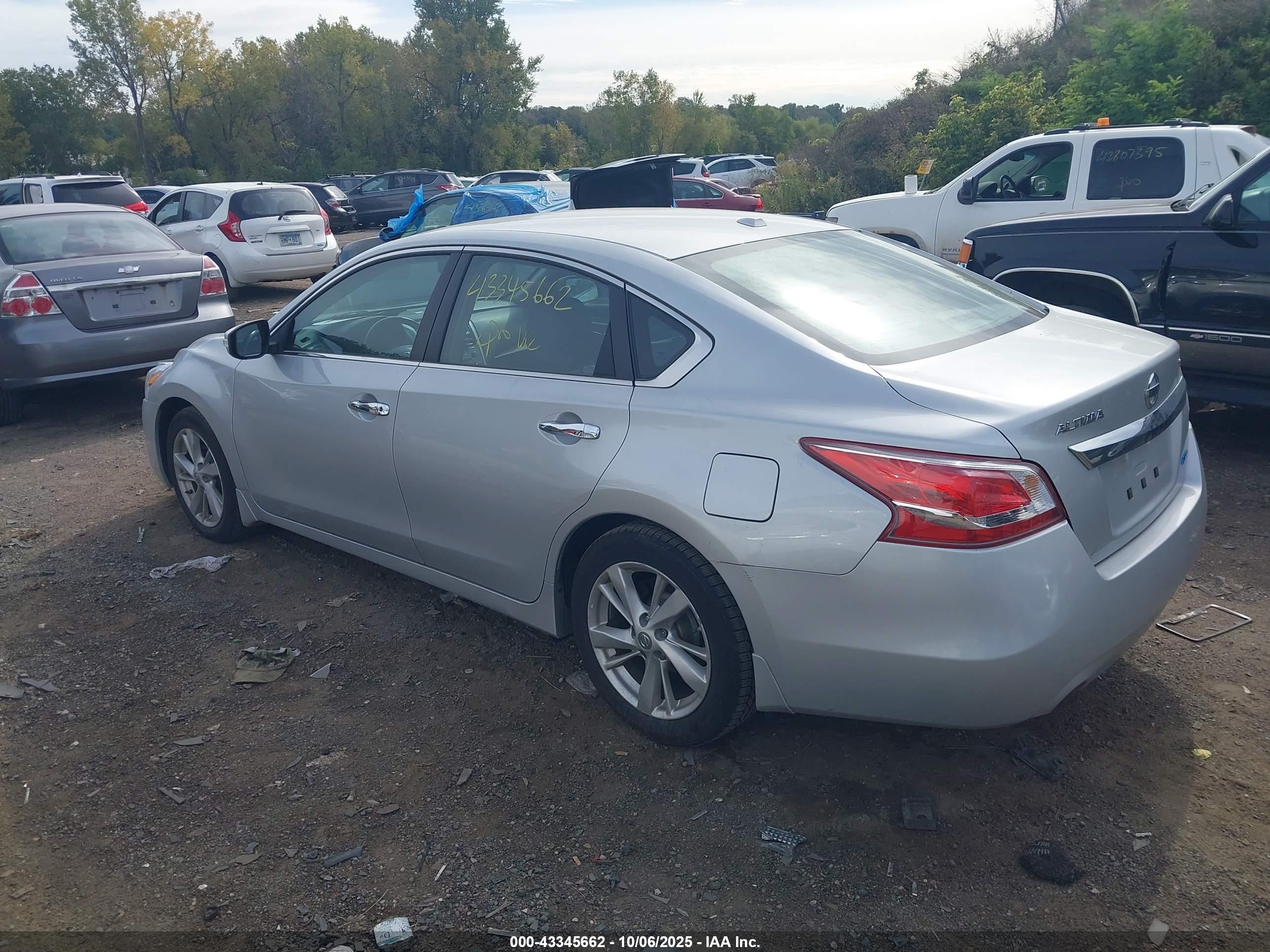 NISSAN ALTIMA image 3