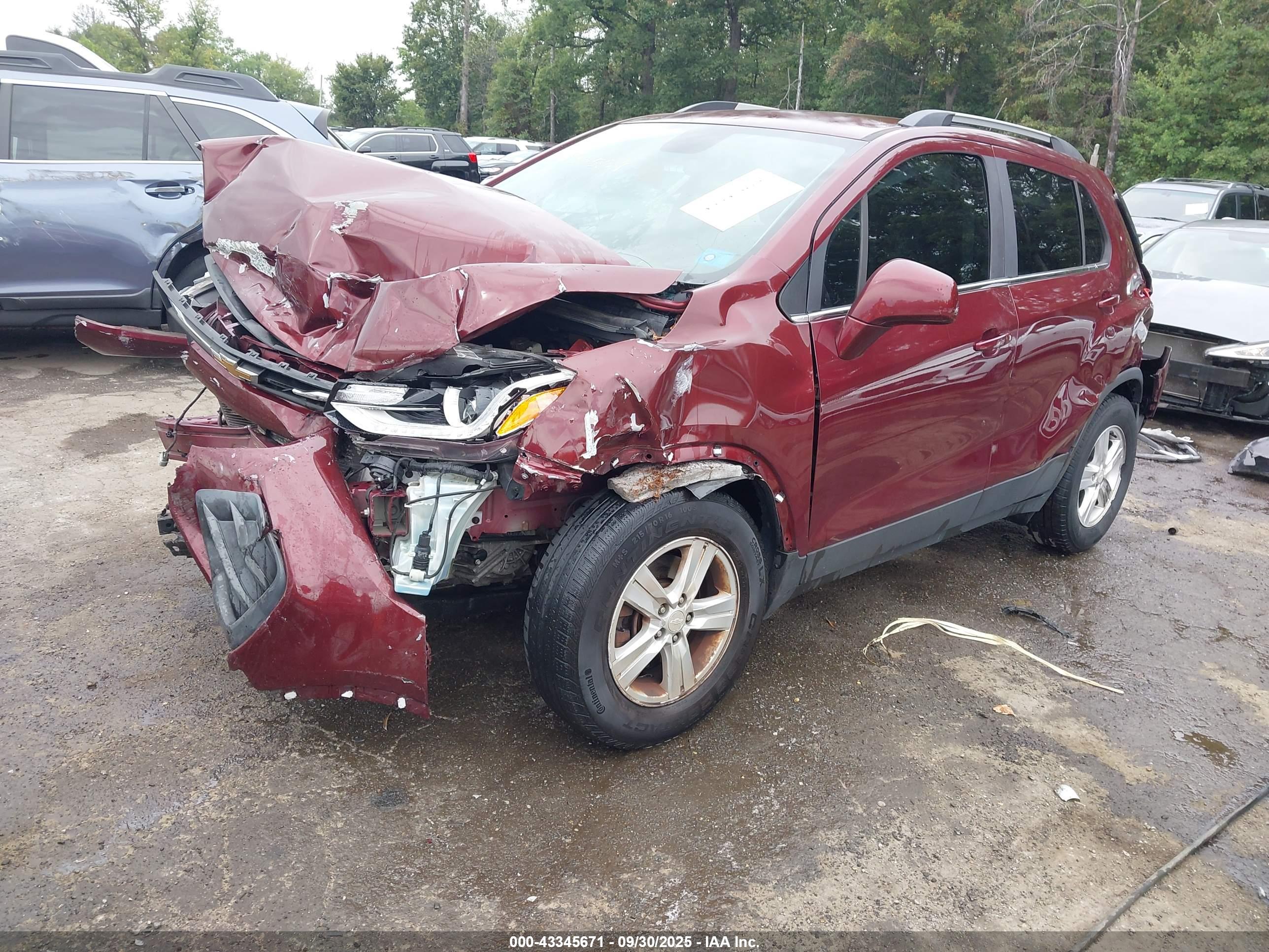 CHEVROLET TRAX image 2