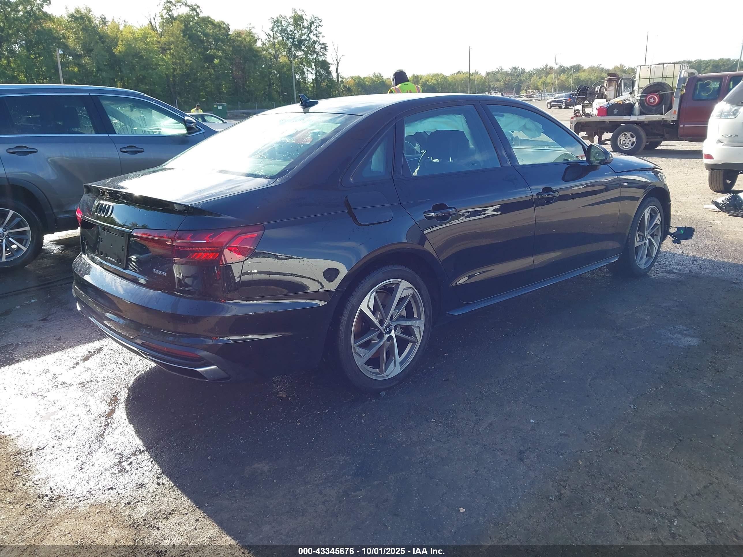 AUDI A4 image 4