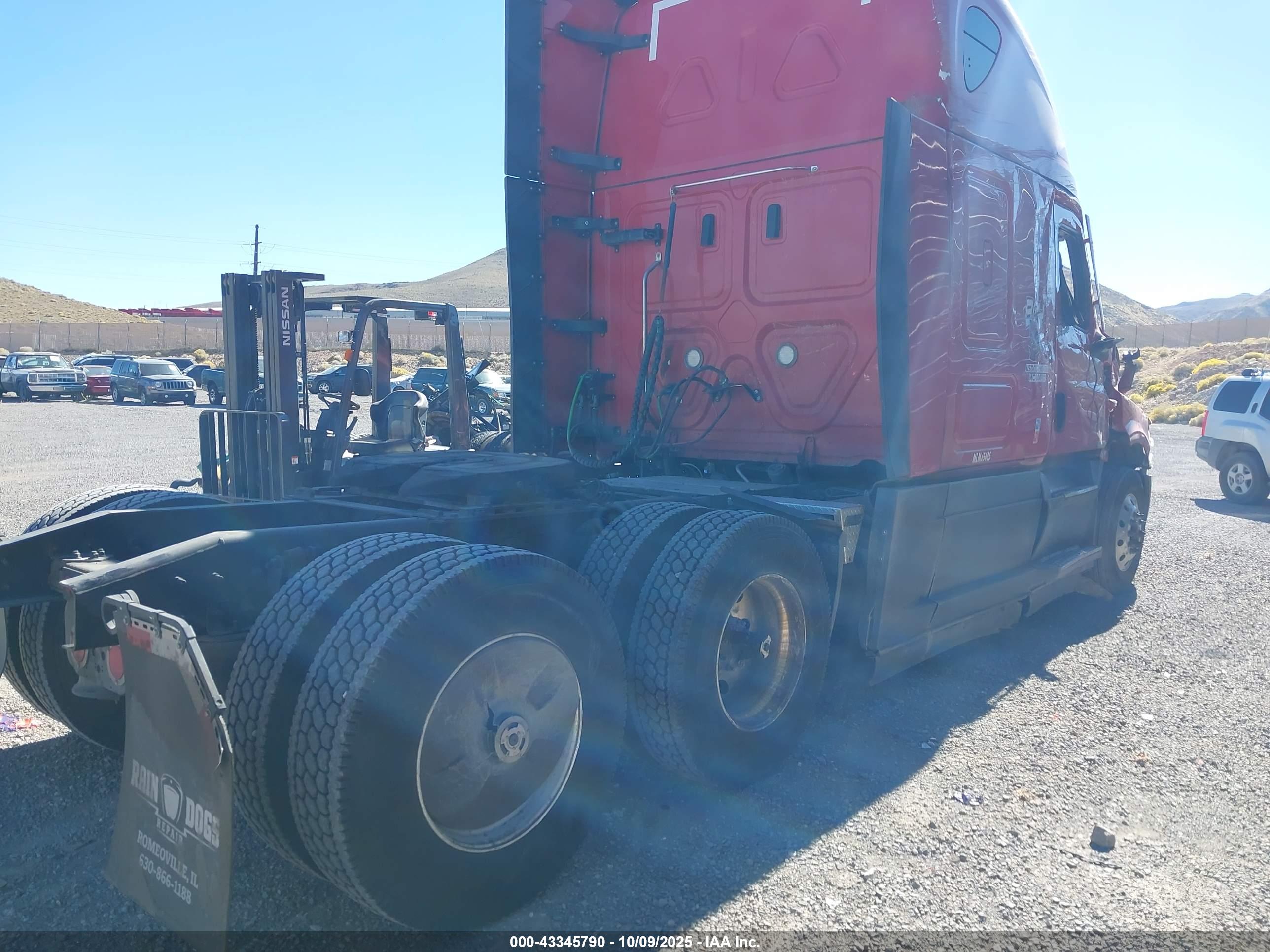 FREIGHTLINER NEW image 4