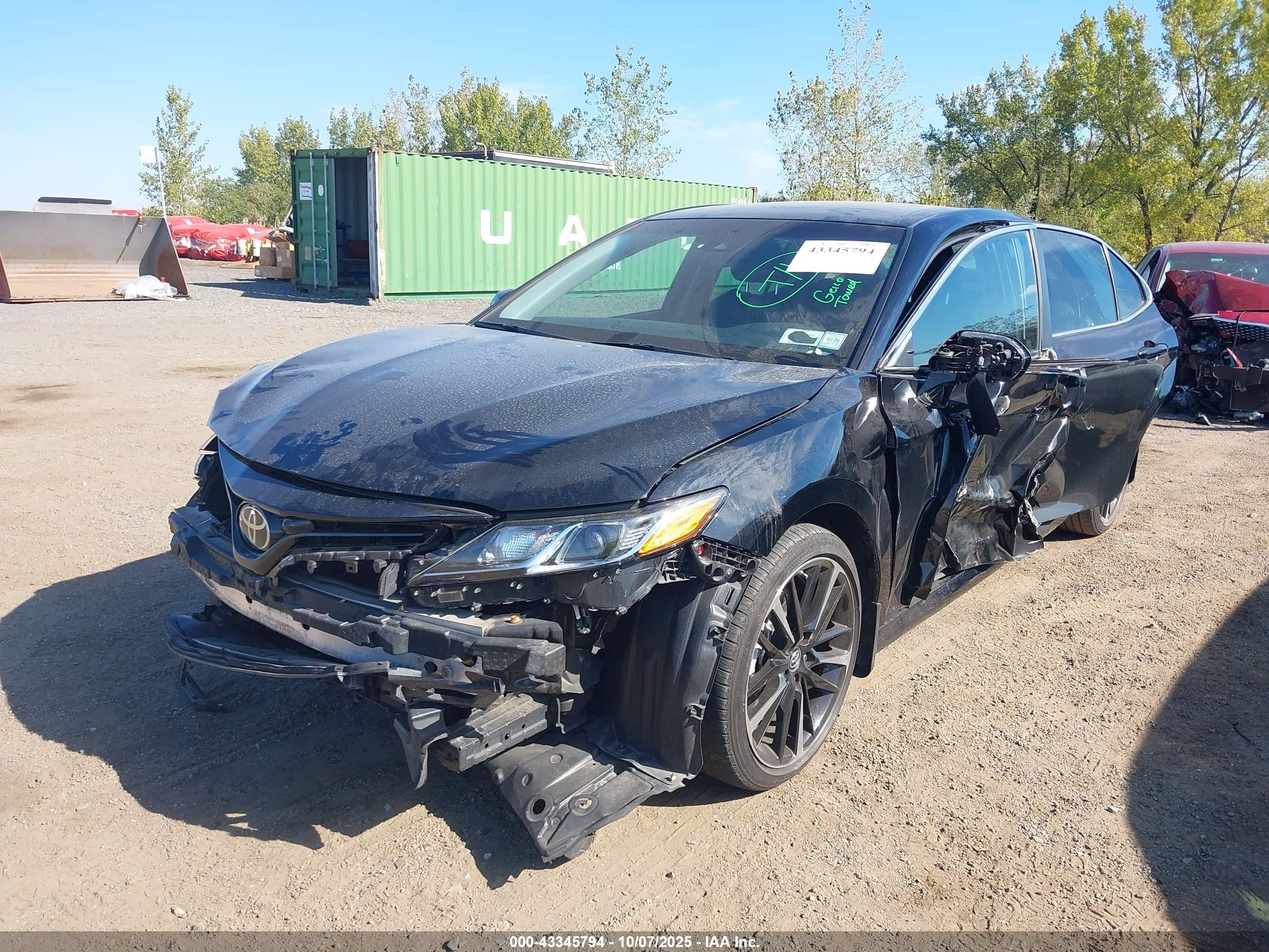 TOYOTA CAMRY image 6