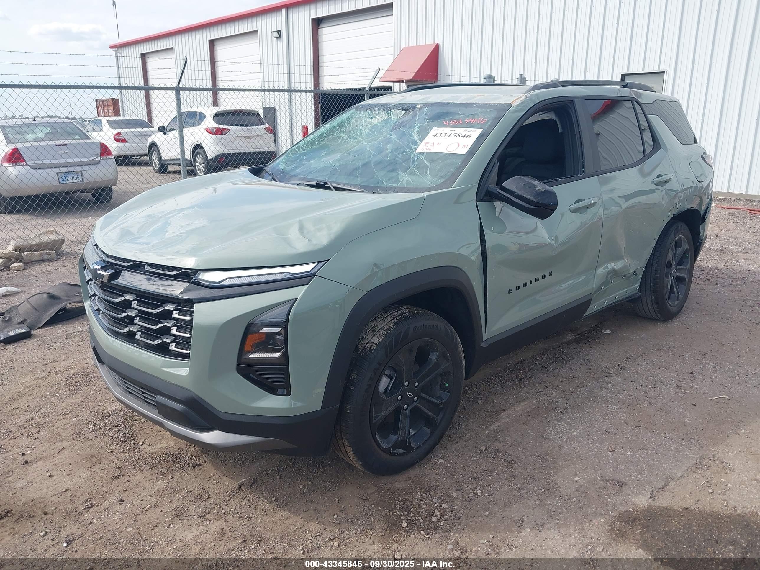 CHEVROLET EQUINOX image 2
