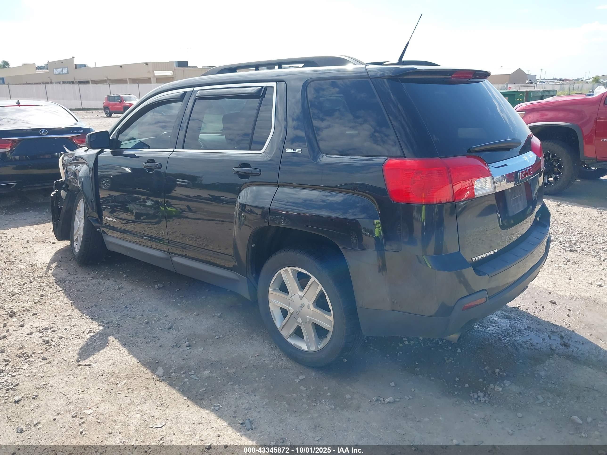 GMC TERRAIN image 3