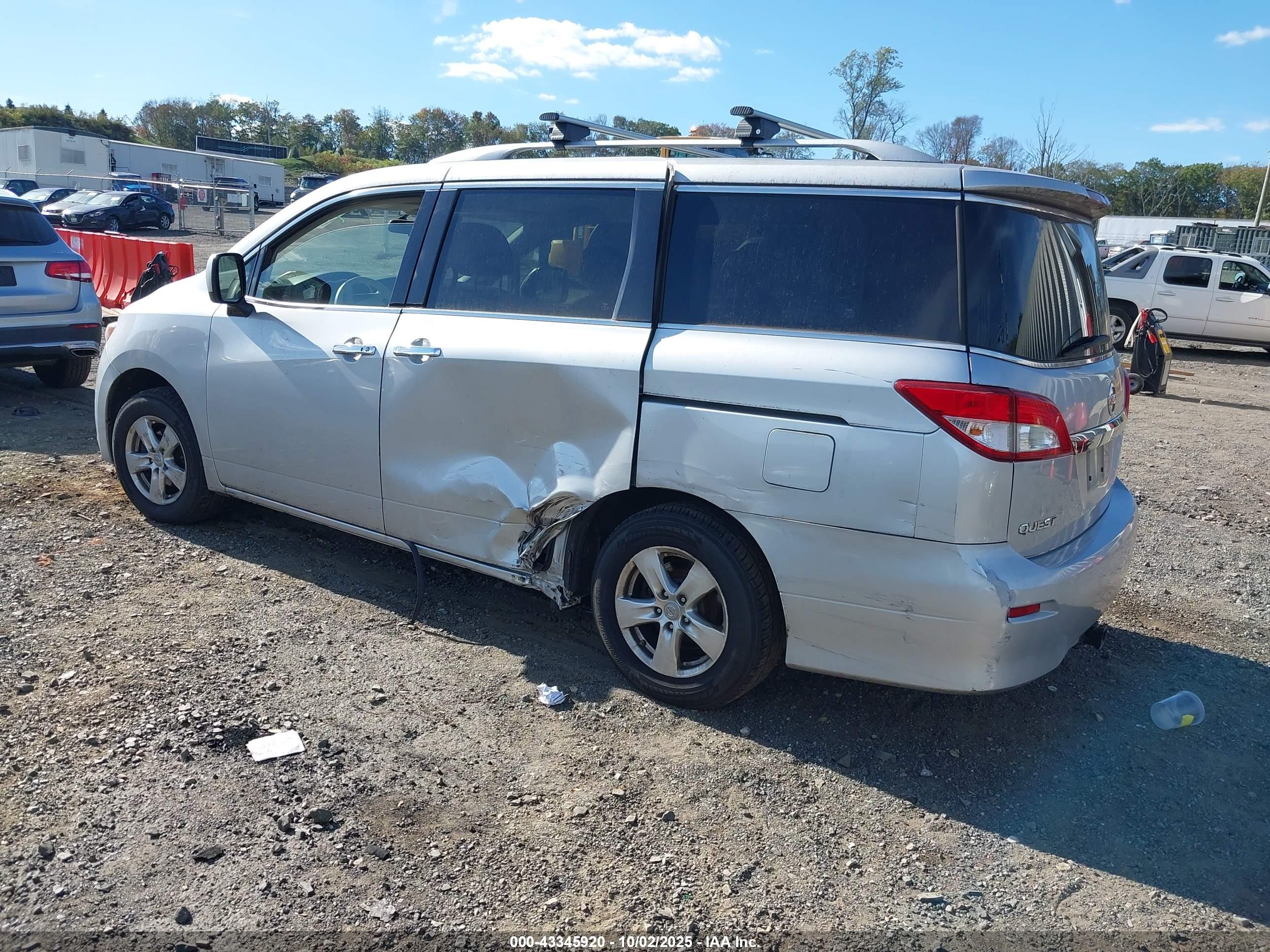 NISSAN QUEST image 3
