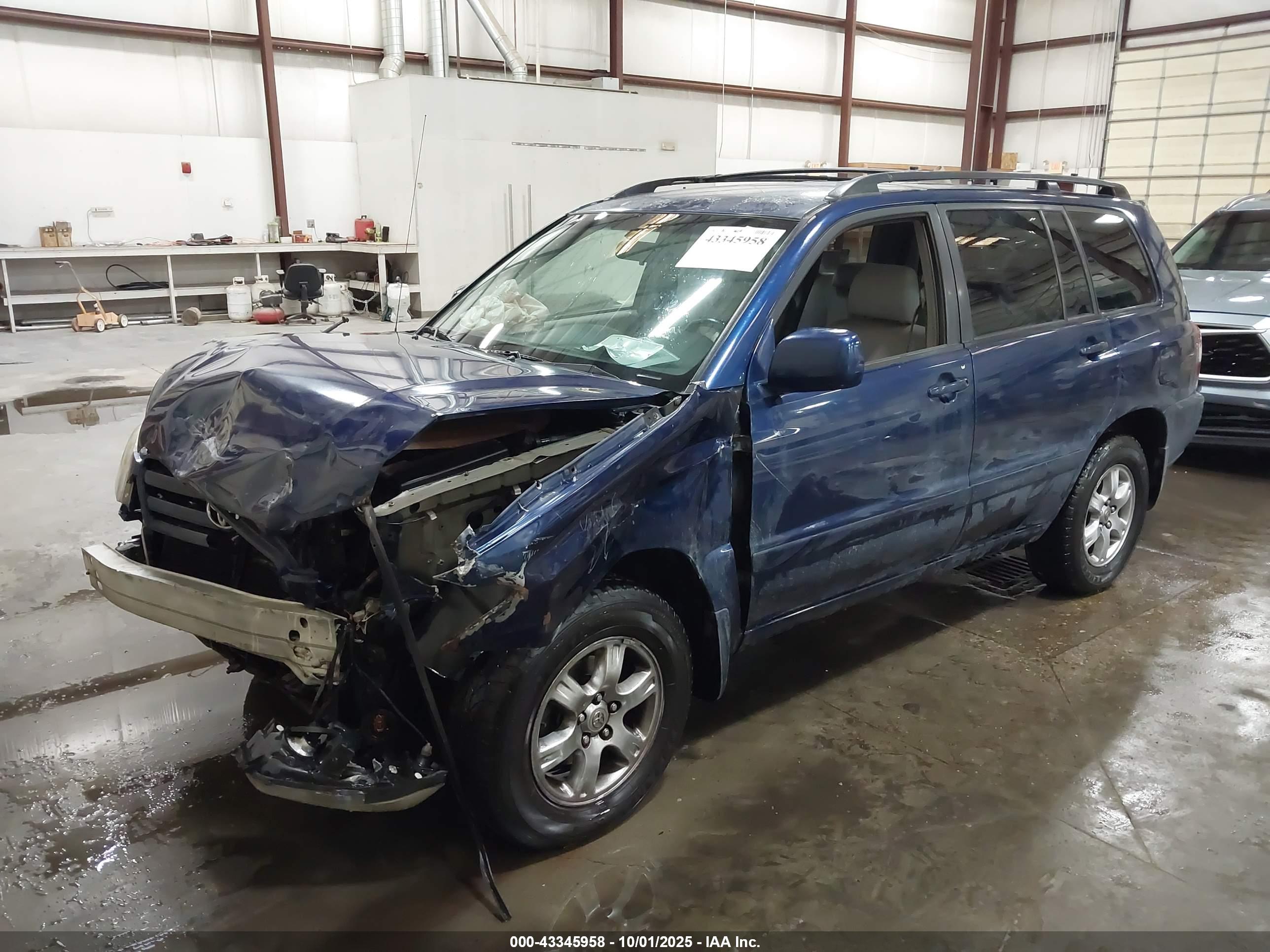 TOYOTA HIGHLANDER image 2