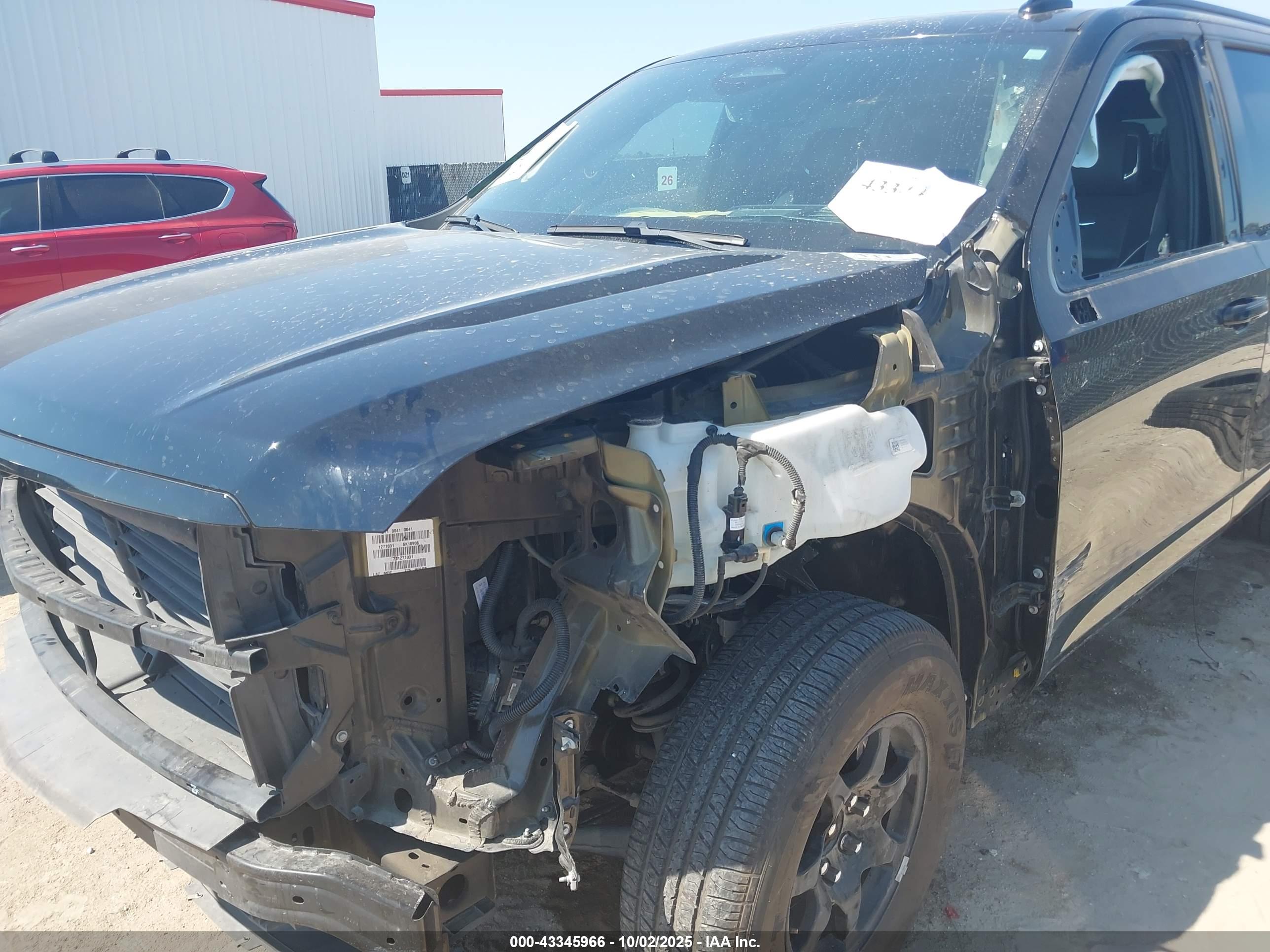 CADILLAC ESCALADE image 6