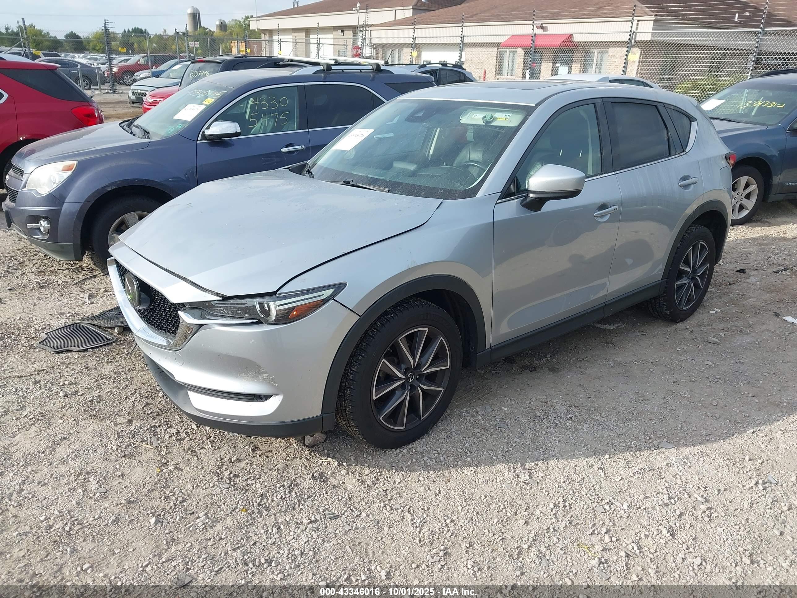 MAZDA CX-5 image 2