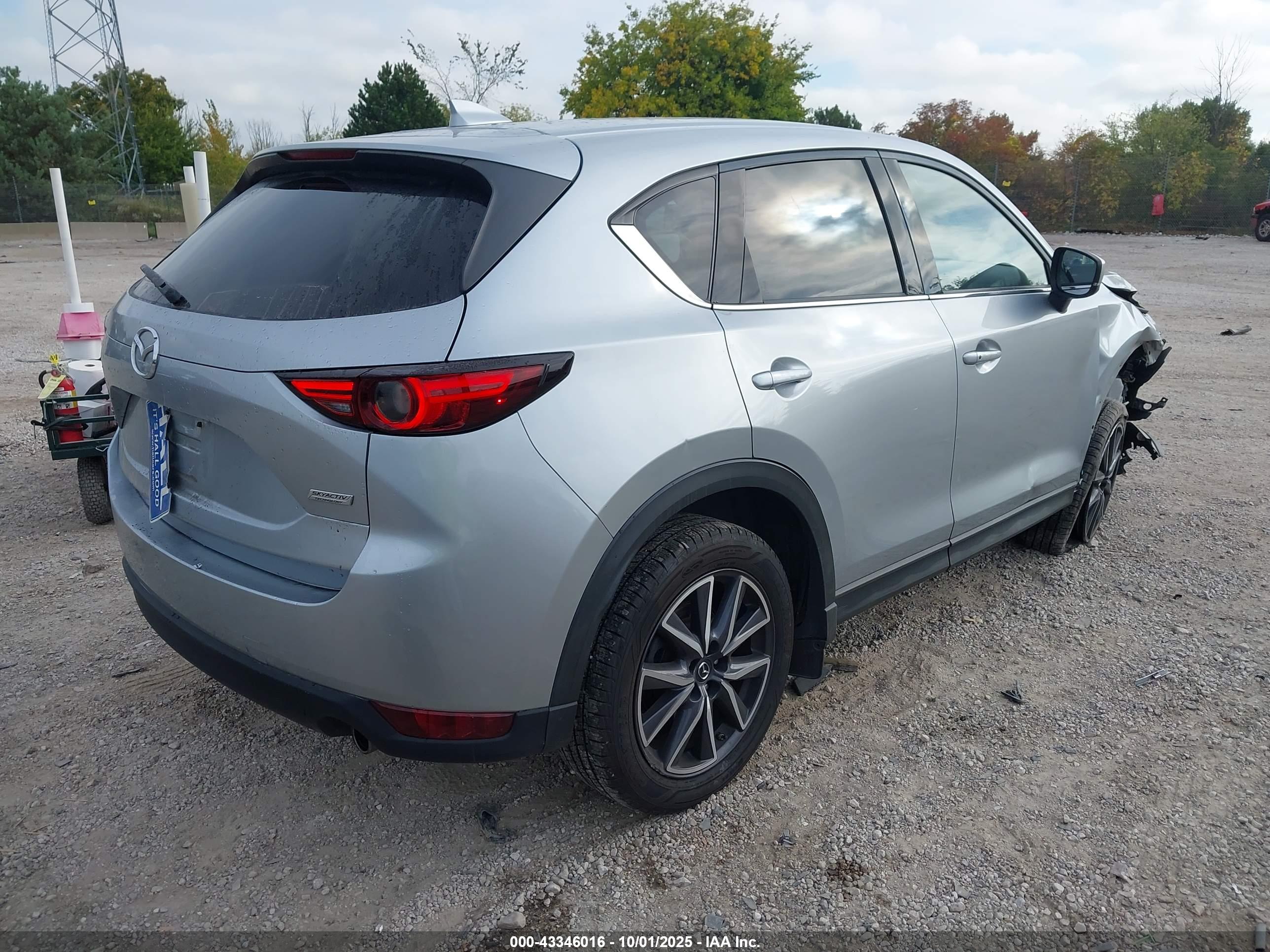 MAZDA CX-5 image 4