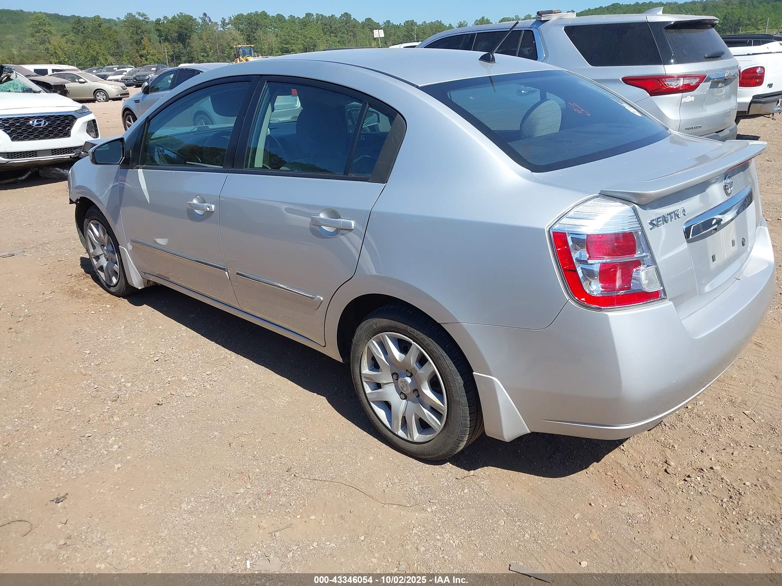 NISSAN SENTRA image 3