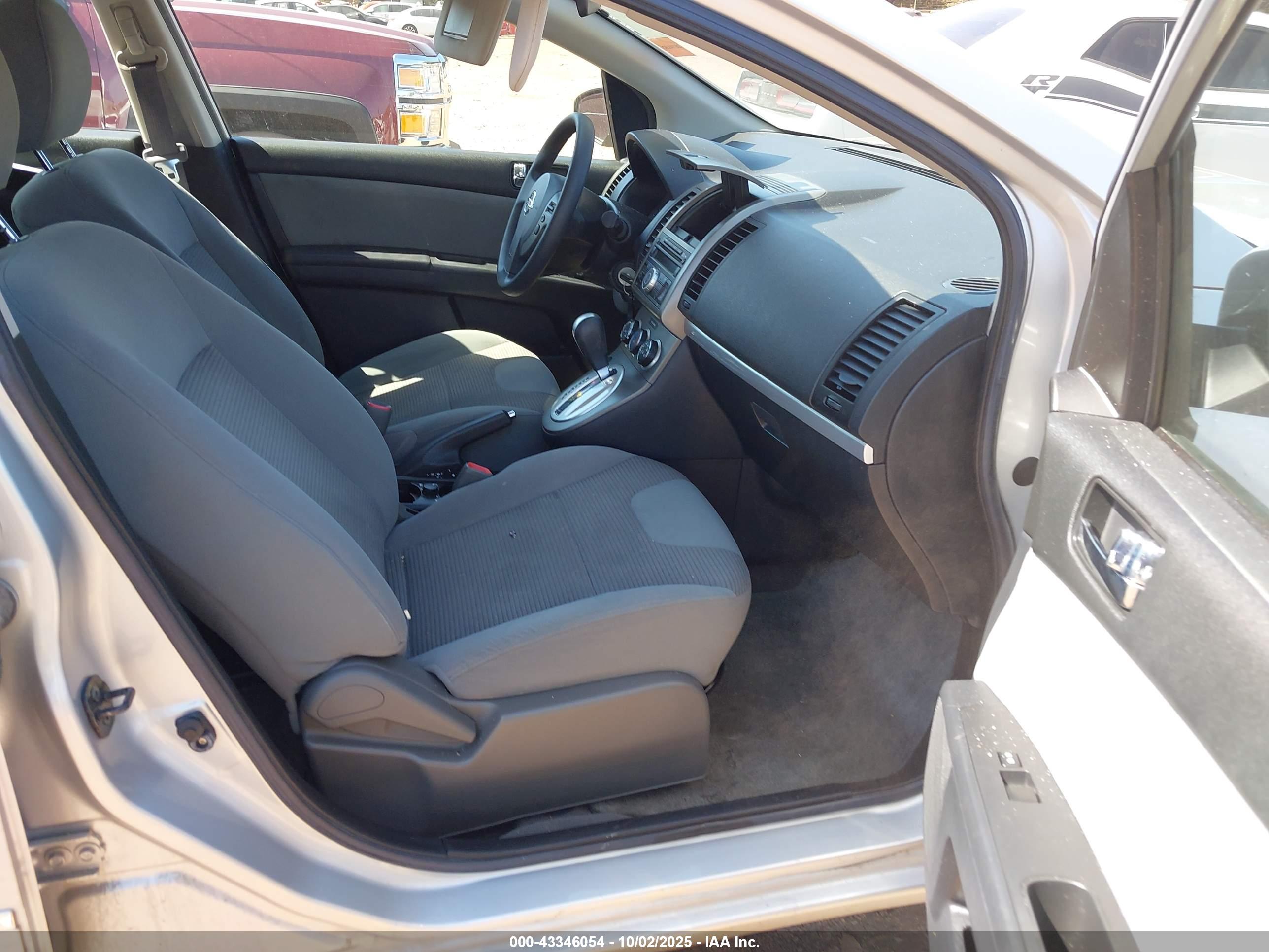 NISSAN SENTRA image 5