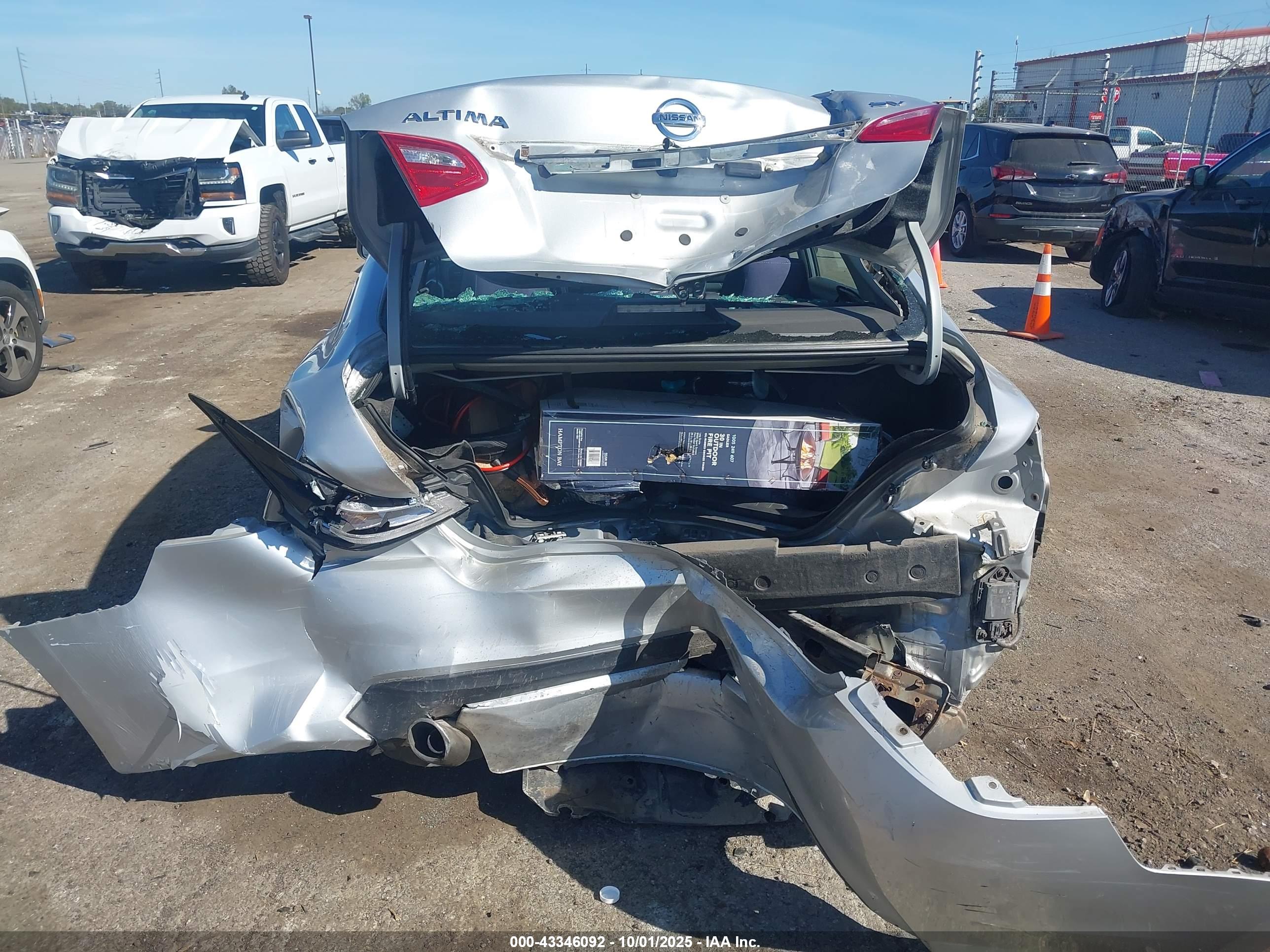 NISSAN ALTIMA image 6