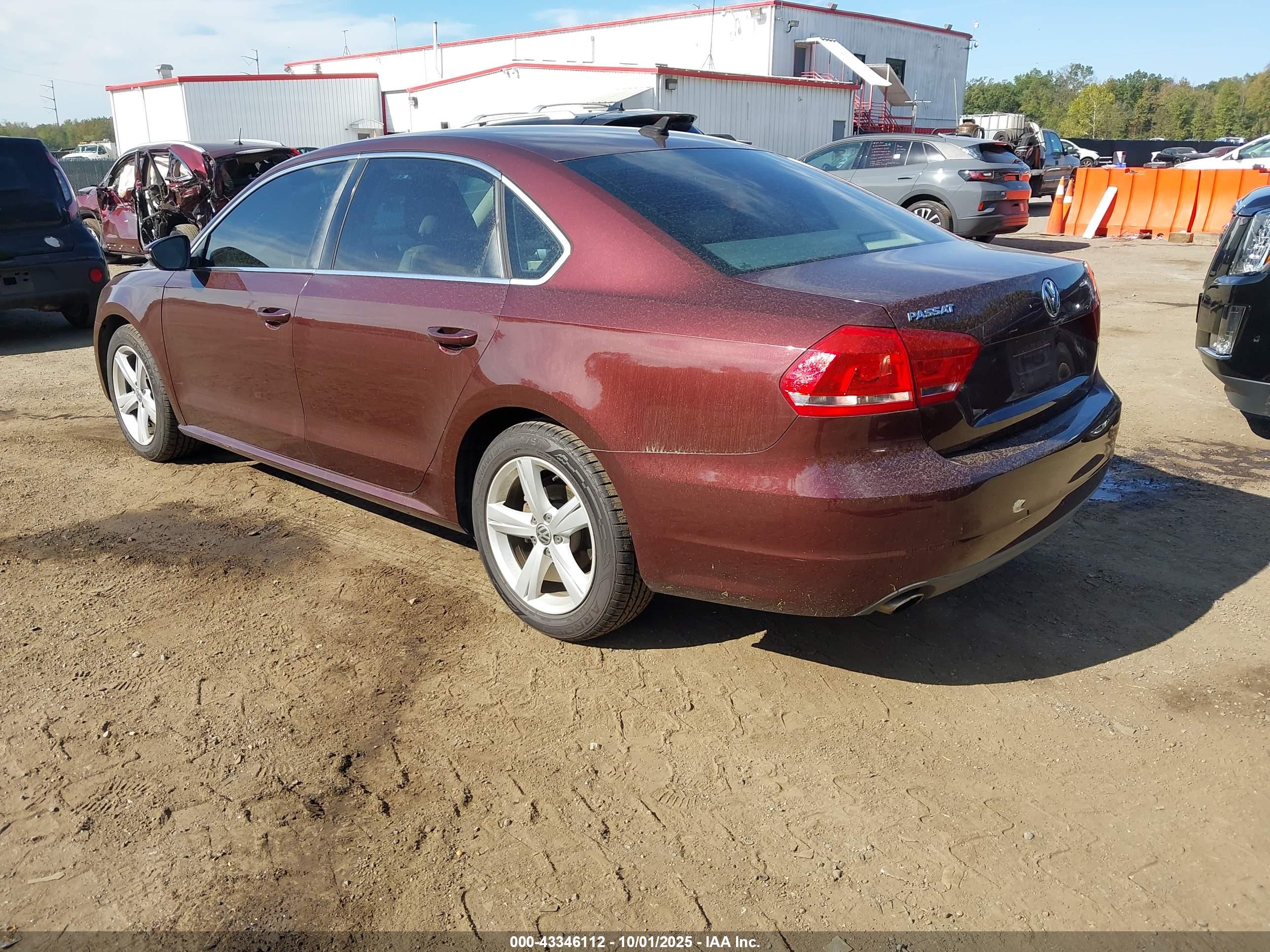 VOLKSWAGEN PASSAT image 3