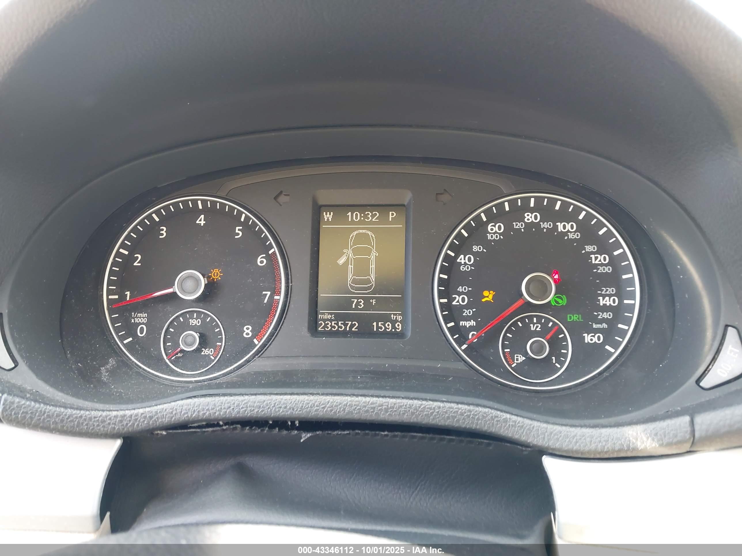 VOLKSWAGEN PASSAT image 7