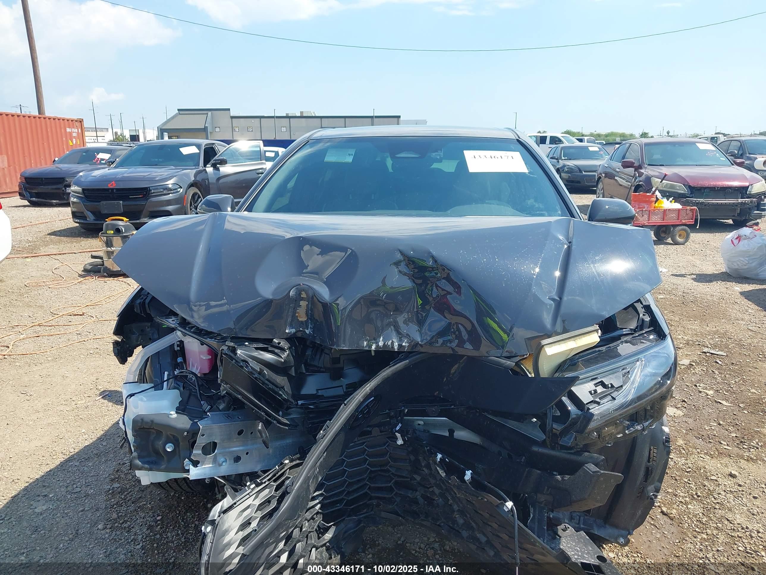 TOYOTA CAMRY image 6