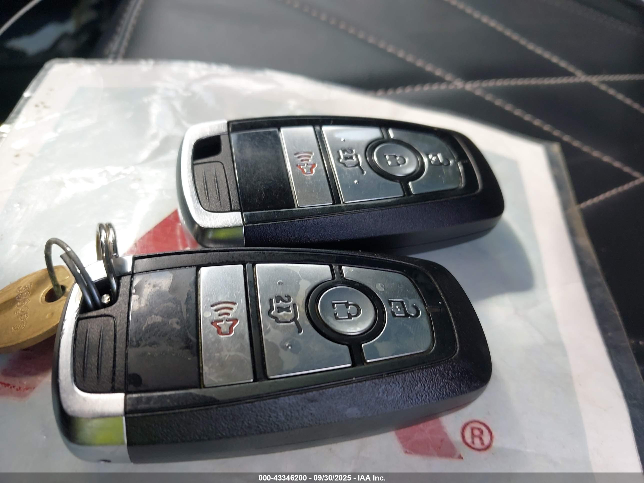 FORD MUSTANG image 11
