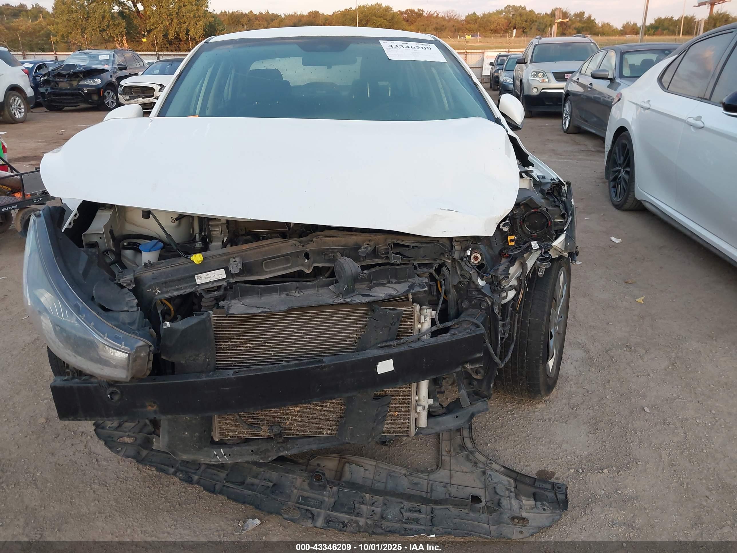 KIA RIO image 6