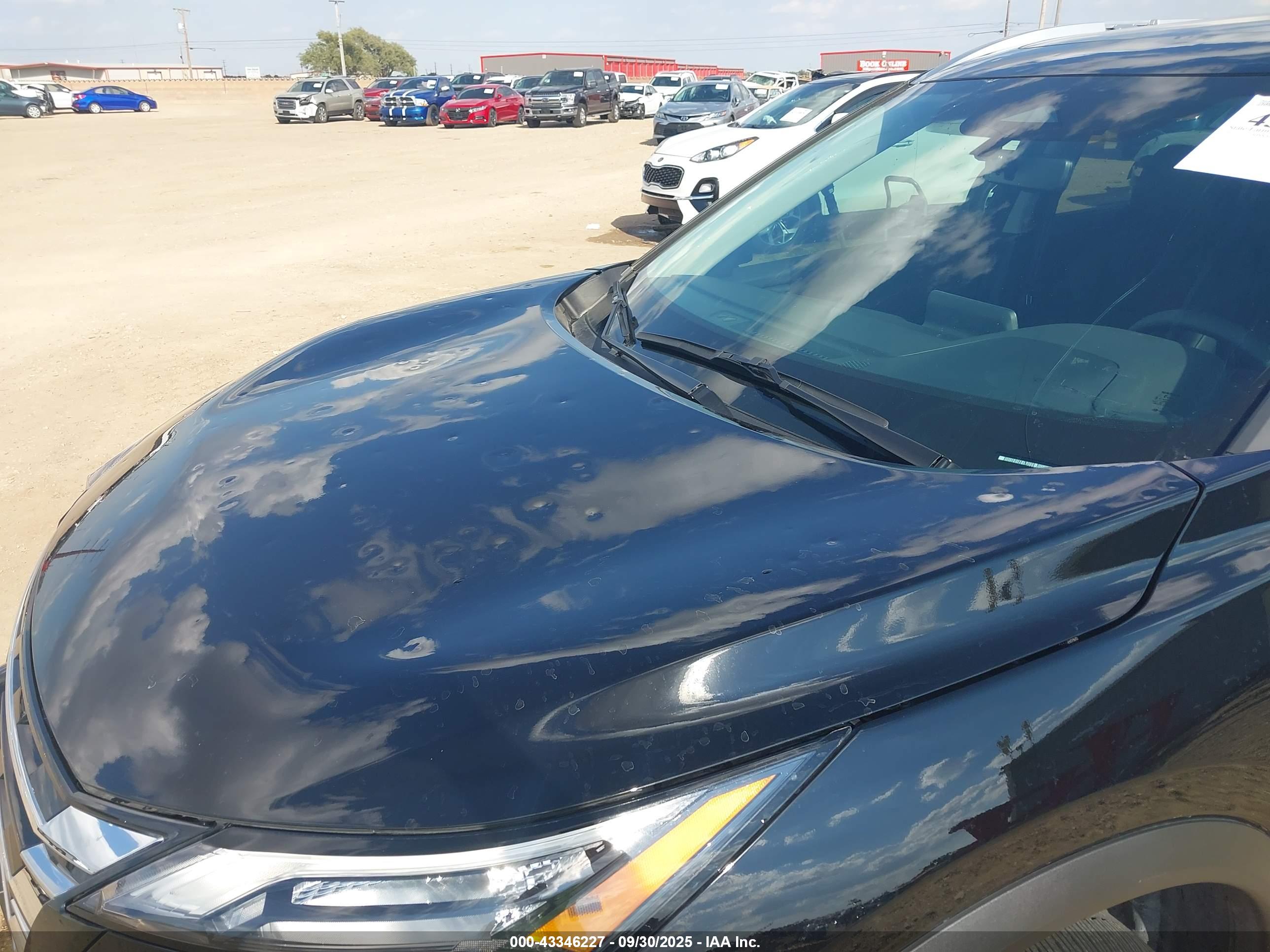 NISSAN ROGUE image 6