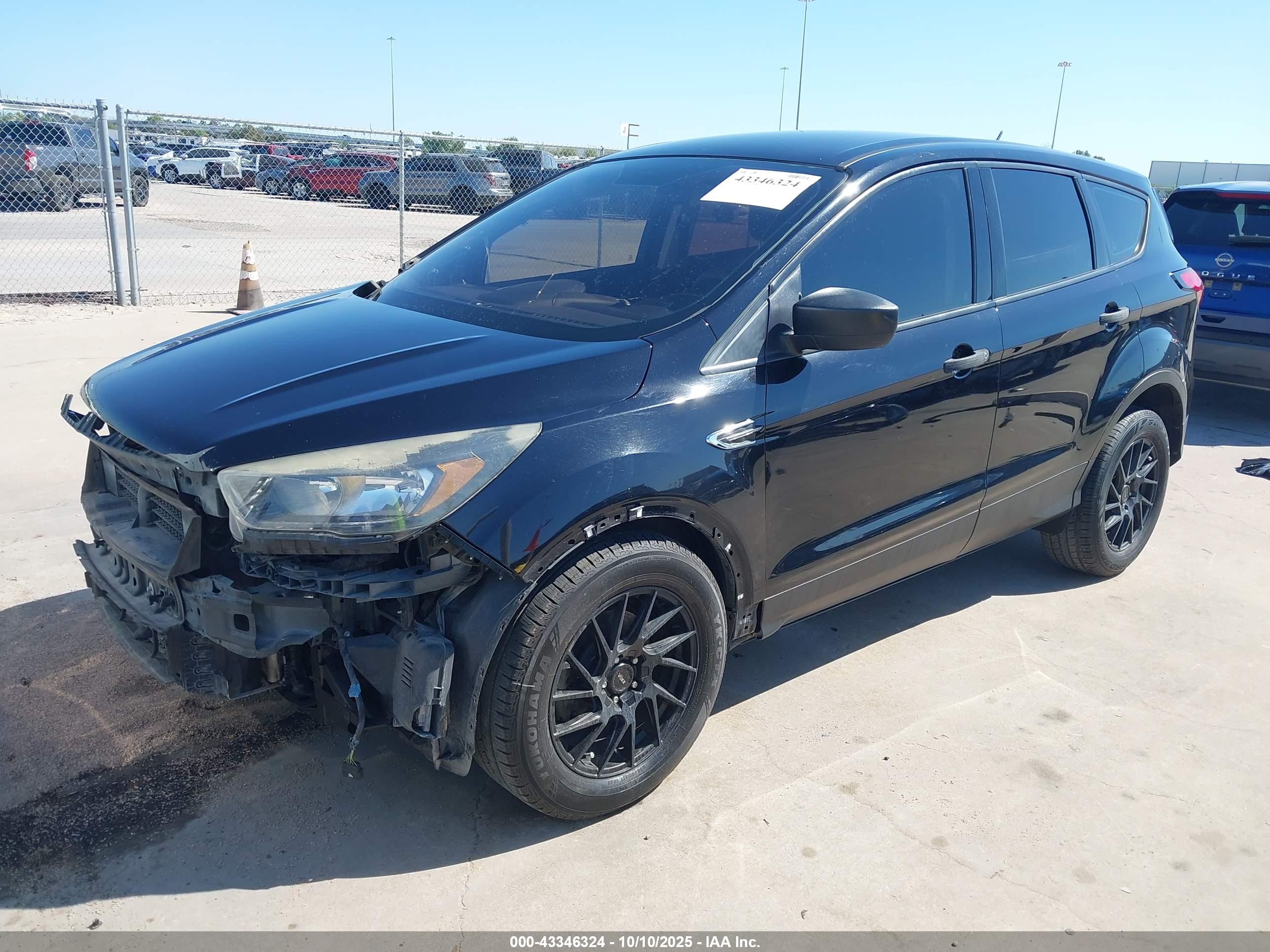 FORD ESCAPE image 2