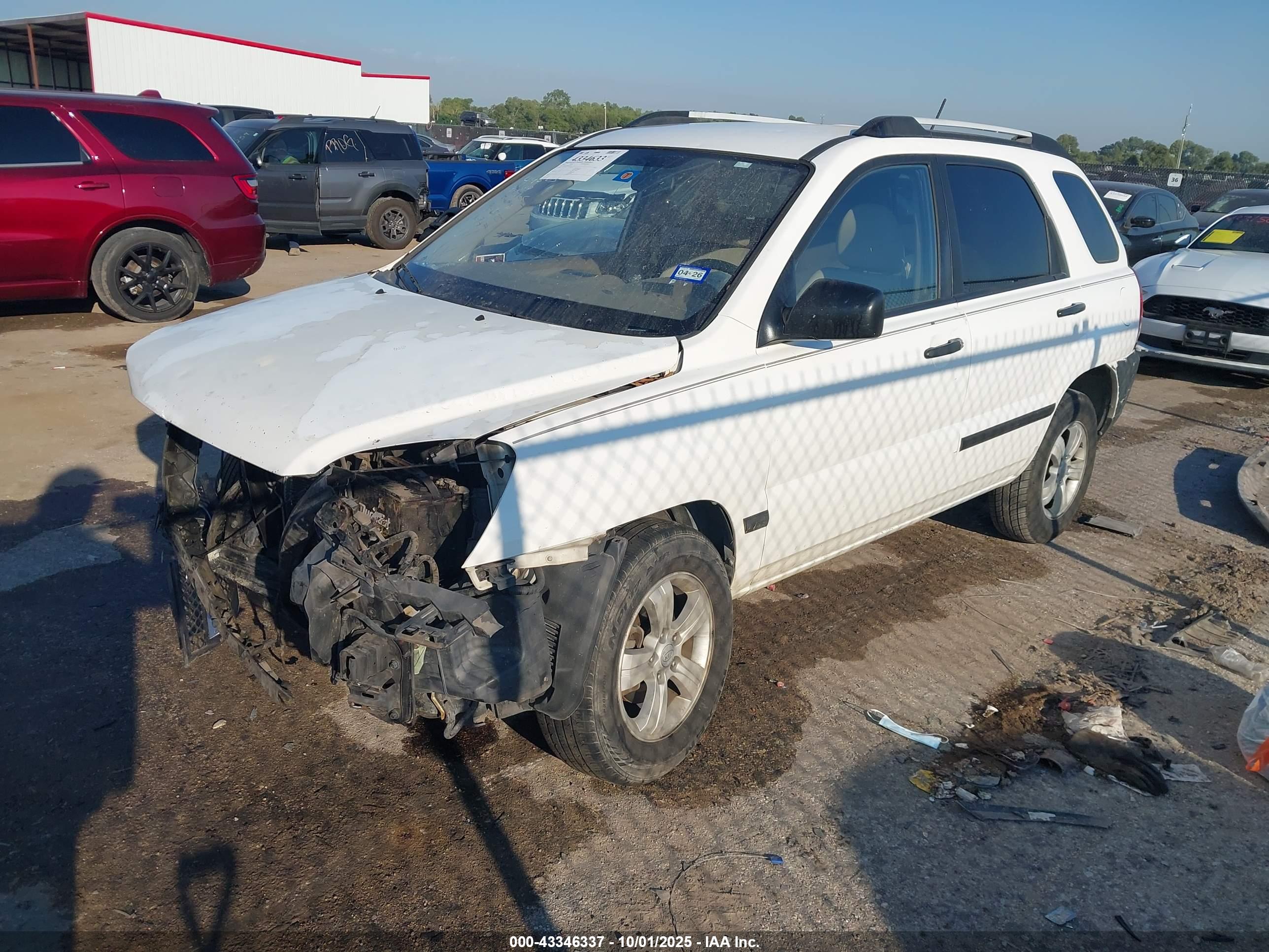 KIA SPORTAGE image 2