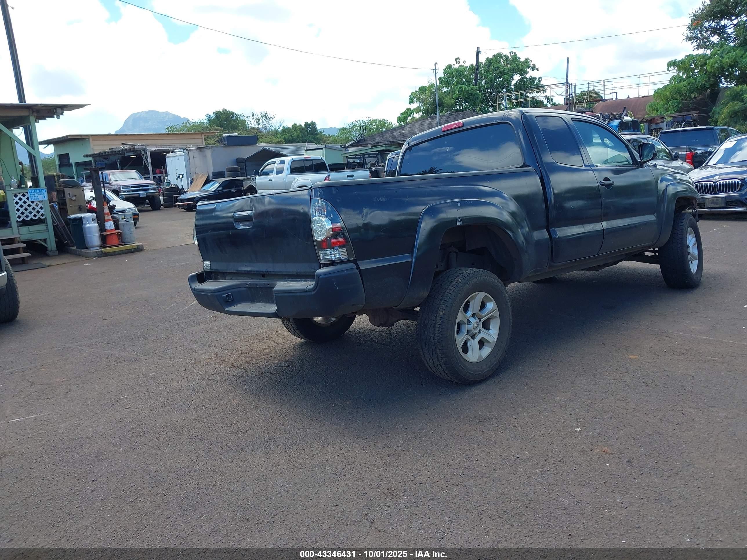 TOYOTA TACOMA image 4