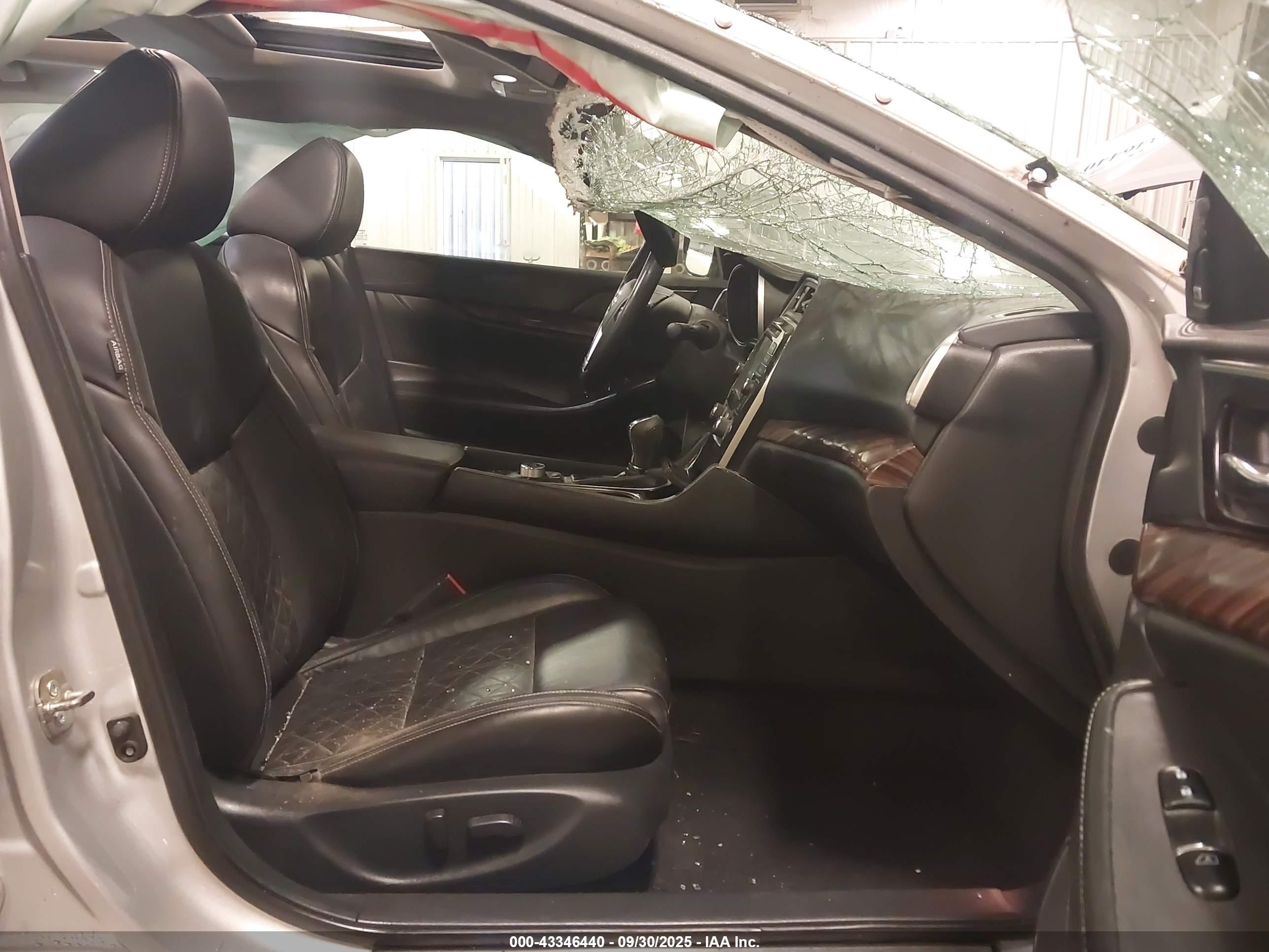NISSAN MAXIMA image 5