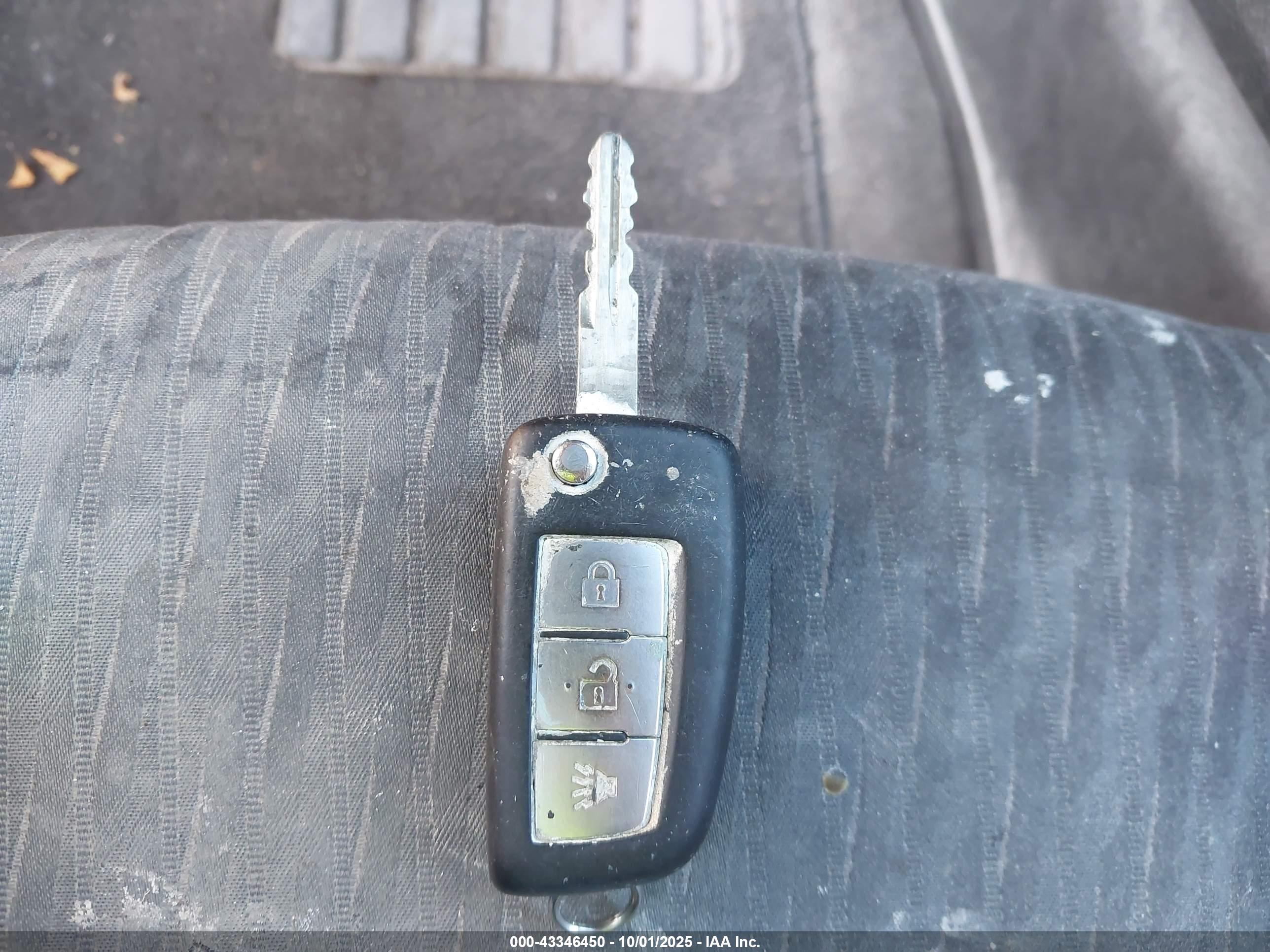NISSAN ROGUE image 11