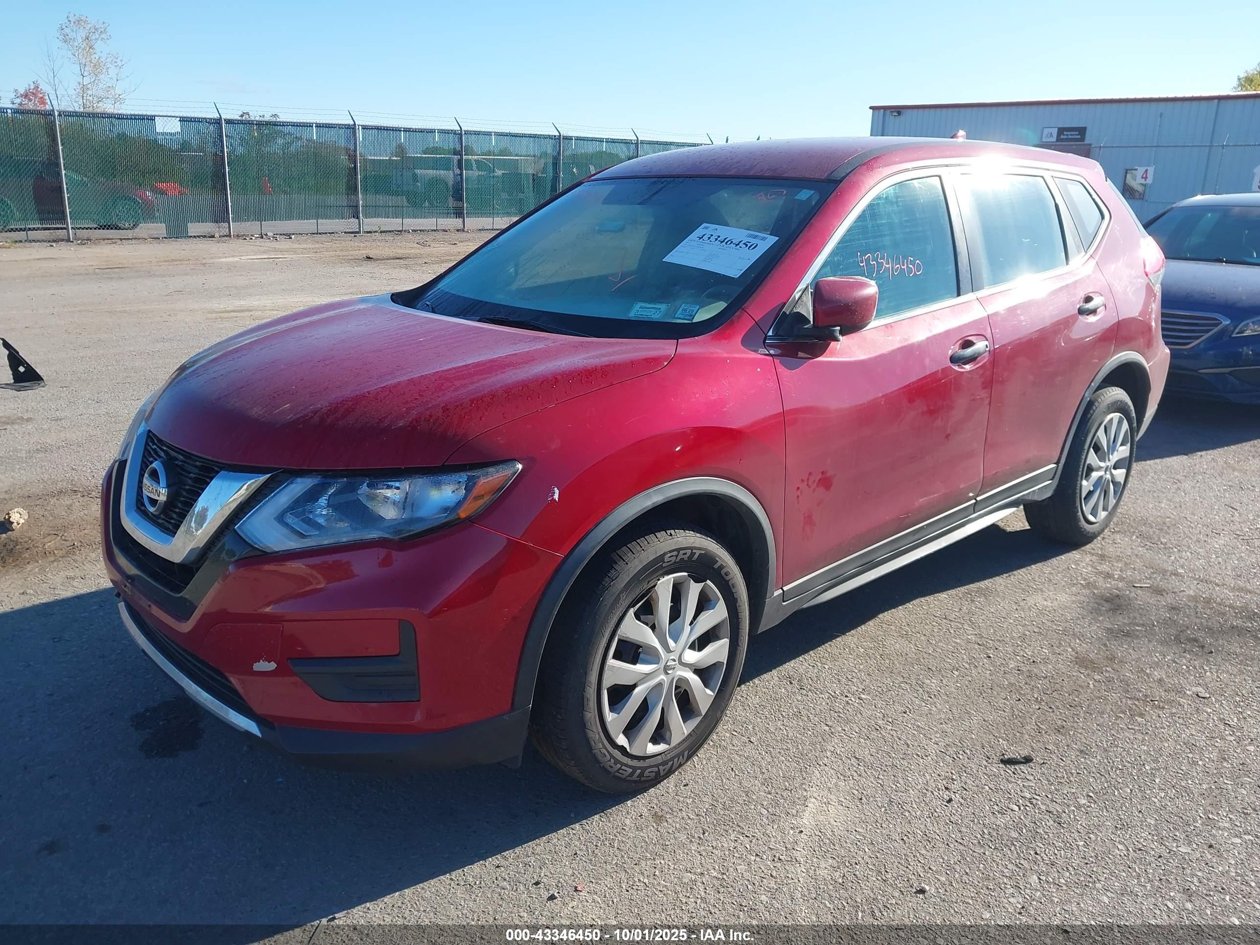 NISSAN ROGUE image 2