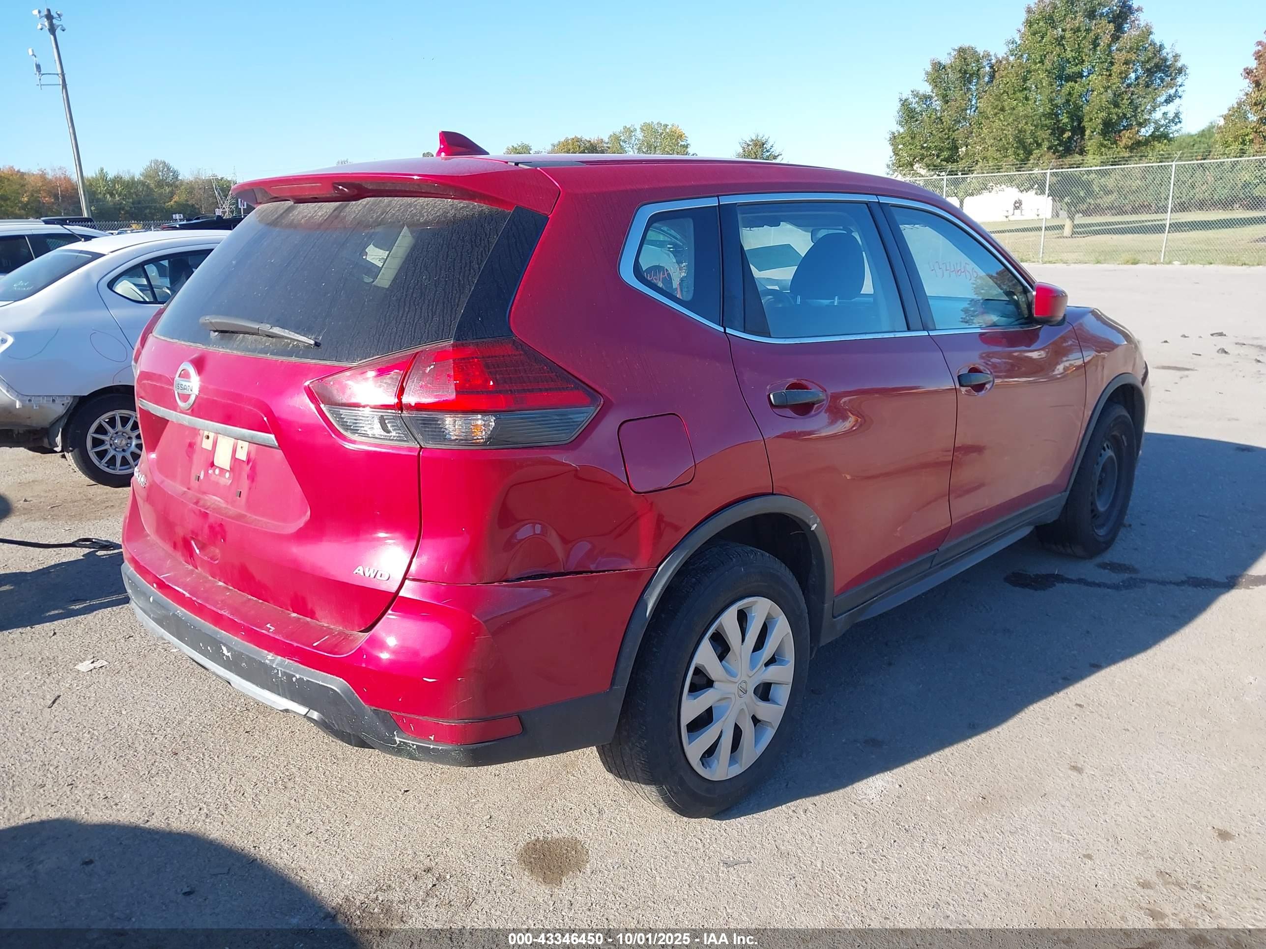 NISSAN ROGUE image 4