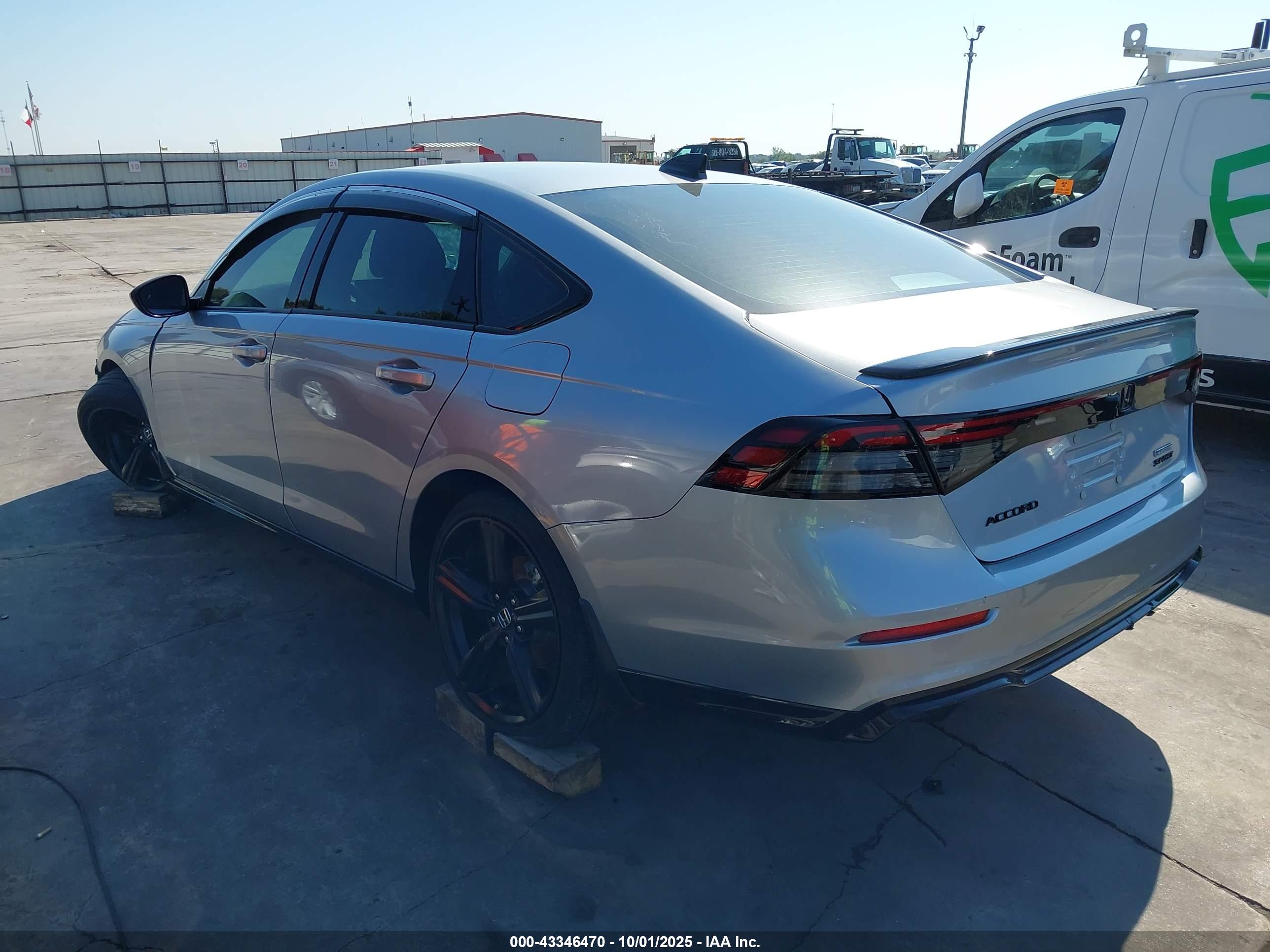 HONDA ACCORD image 3