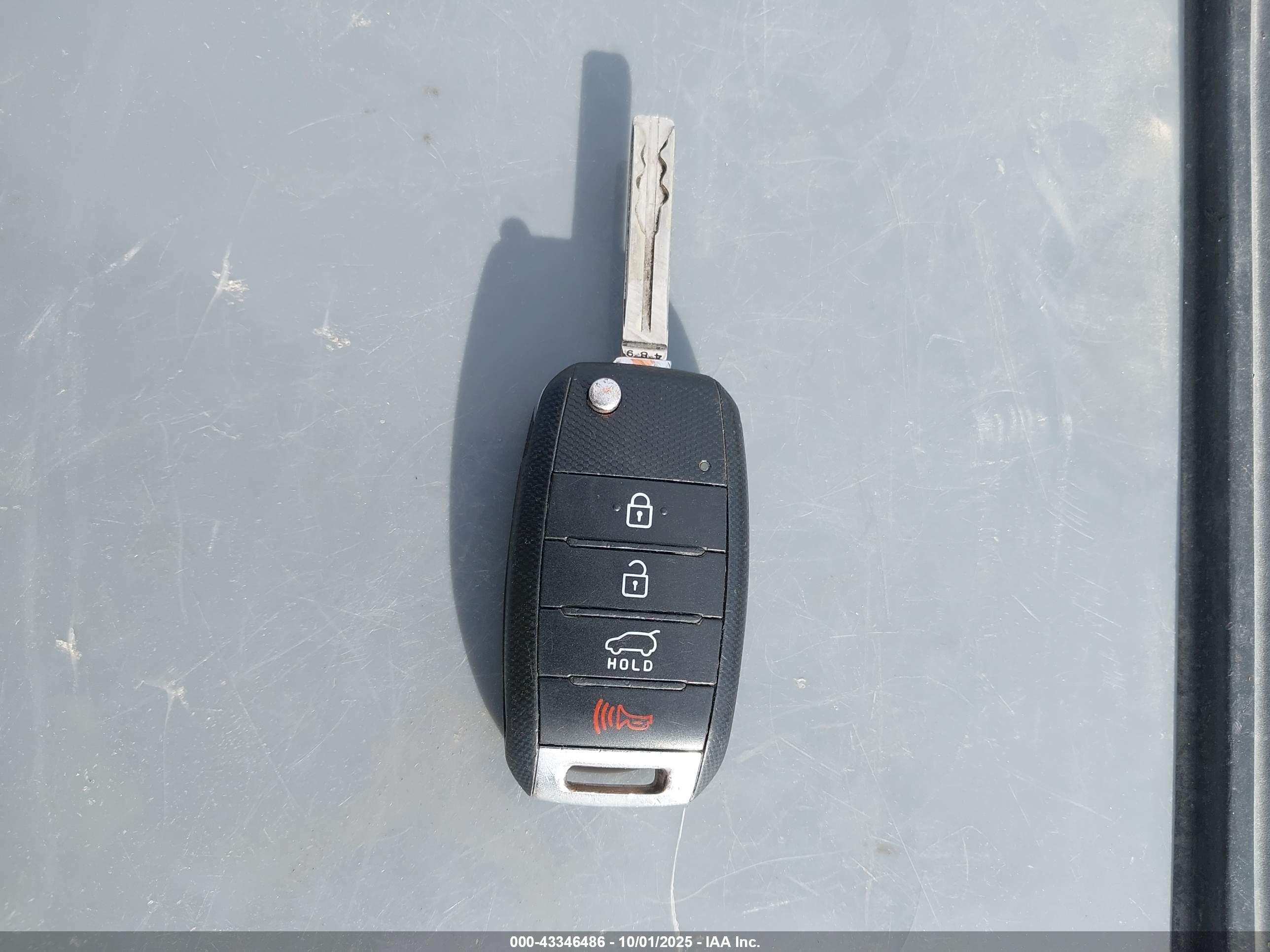 KIA SORENTO image 11