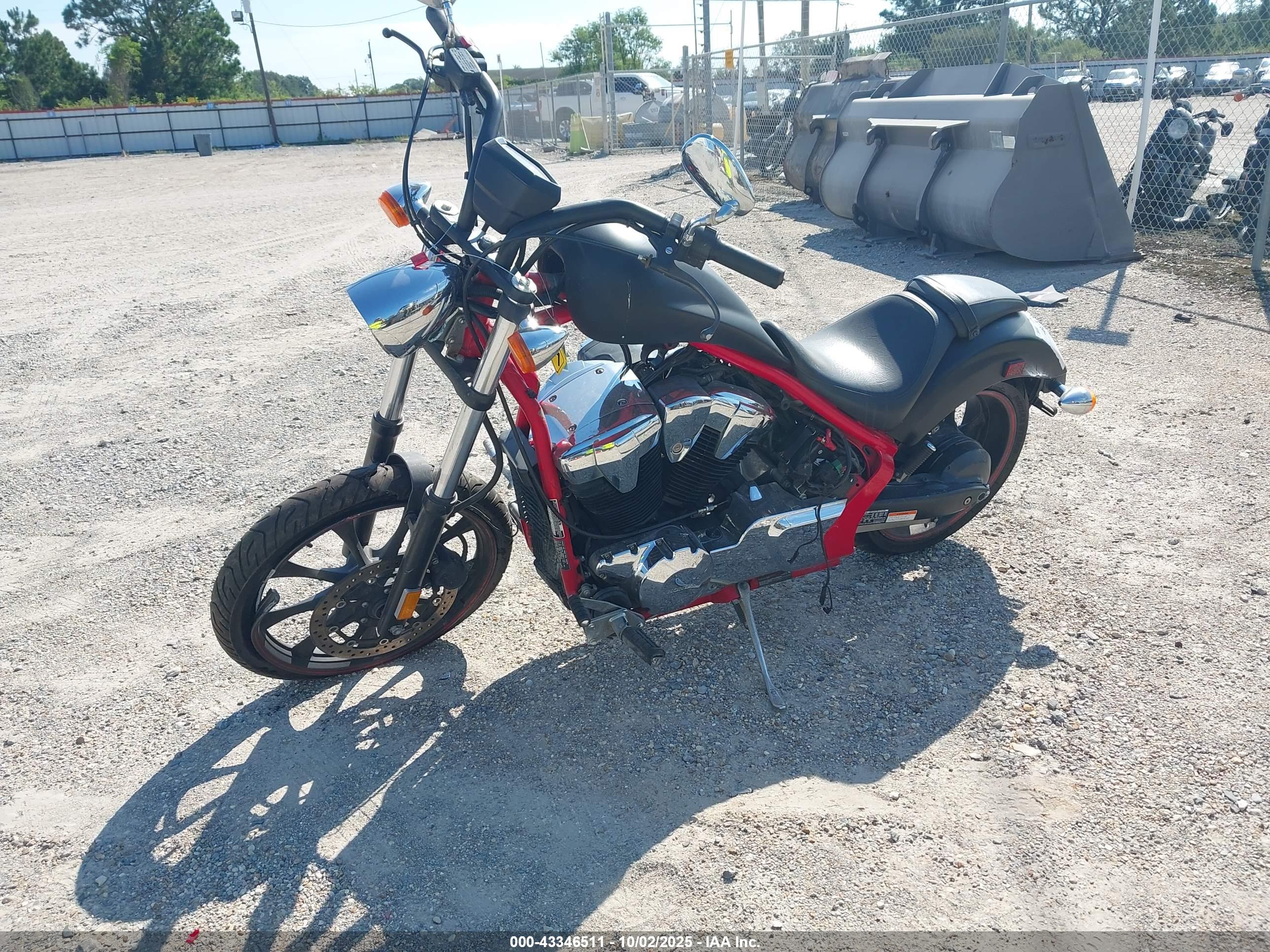 HONDA VT1300 image 2