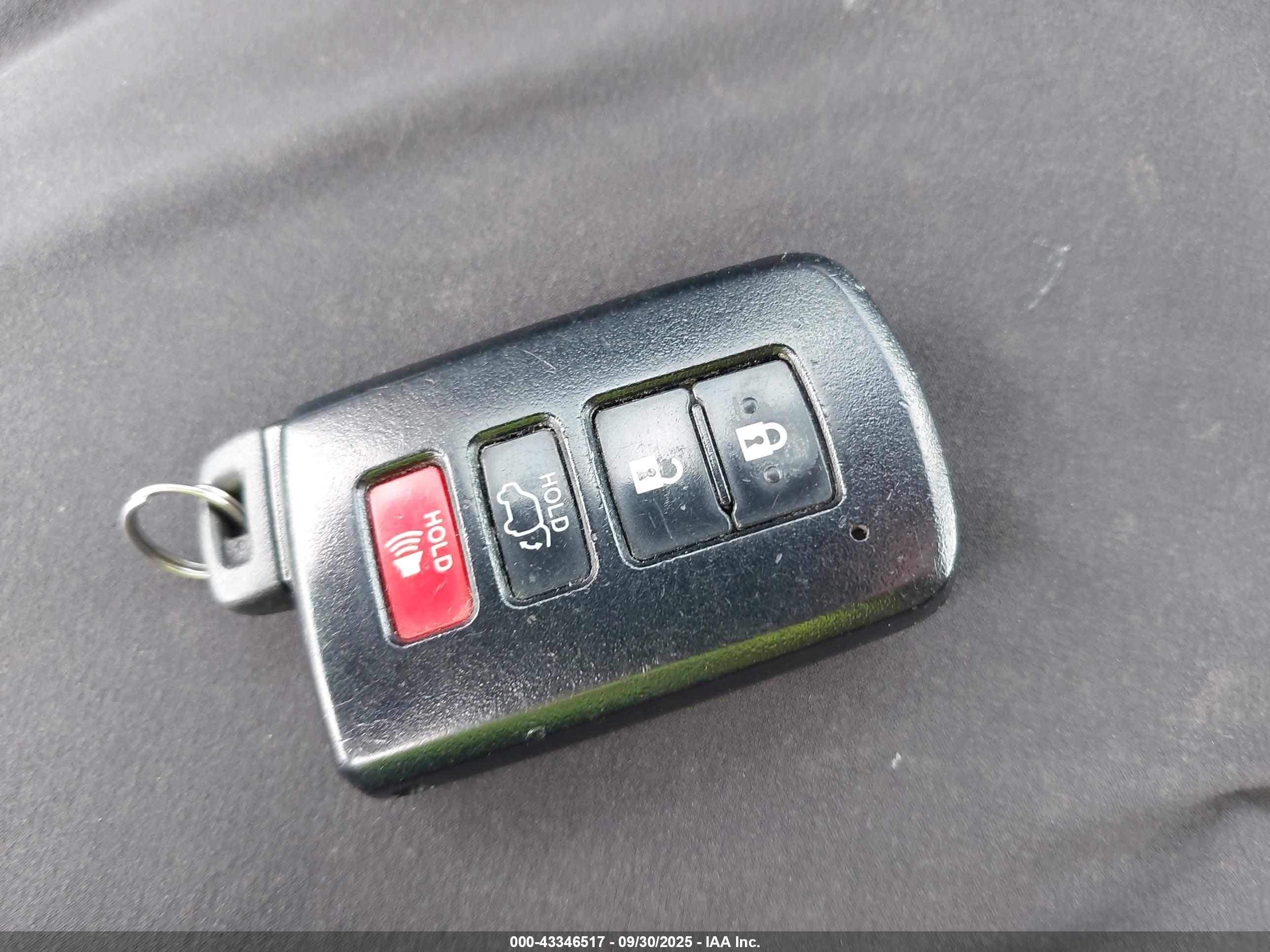 TOYOTA HIGHLANDER image 11