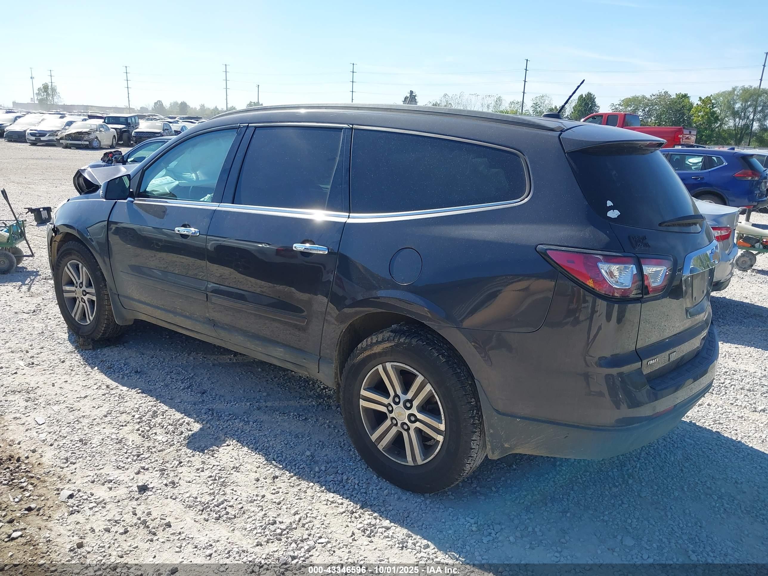 CHEVROLET TRAVERSE image 3