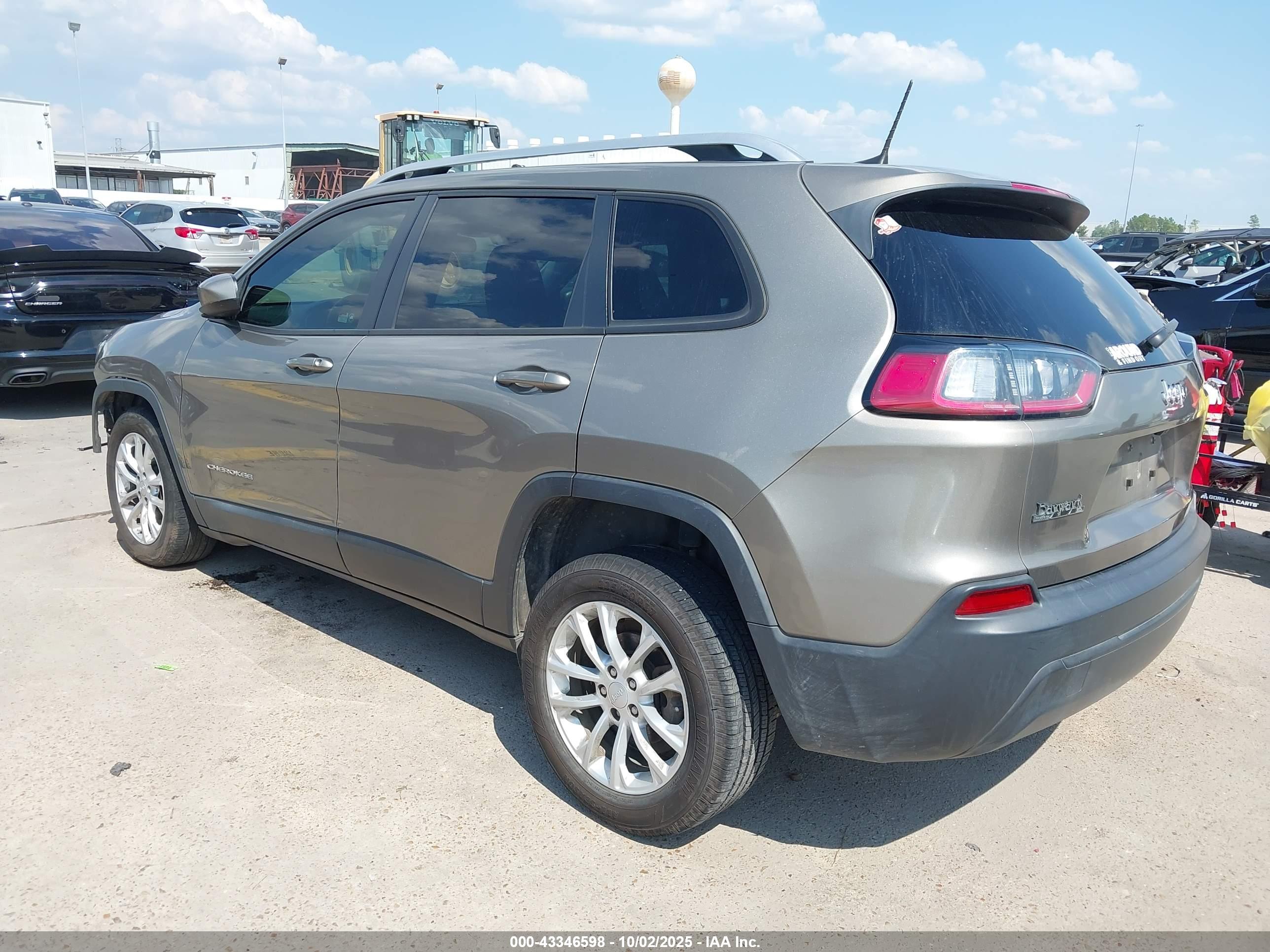 JEEP CHEROKEE image 3