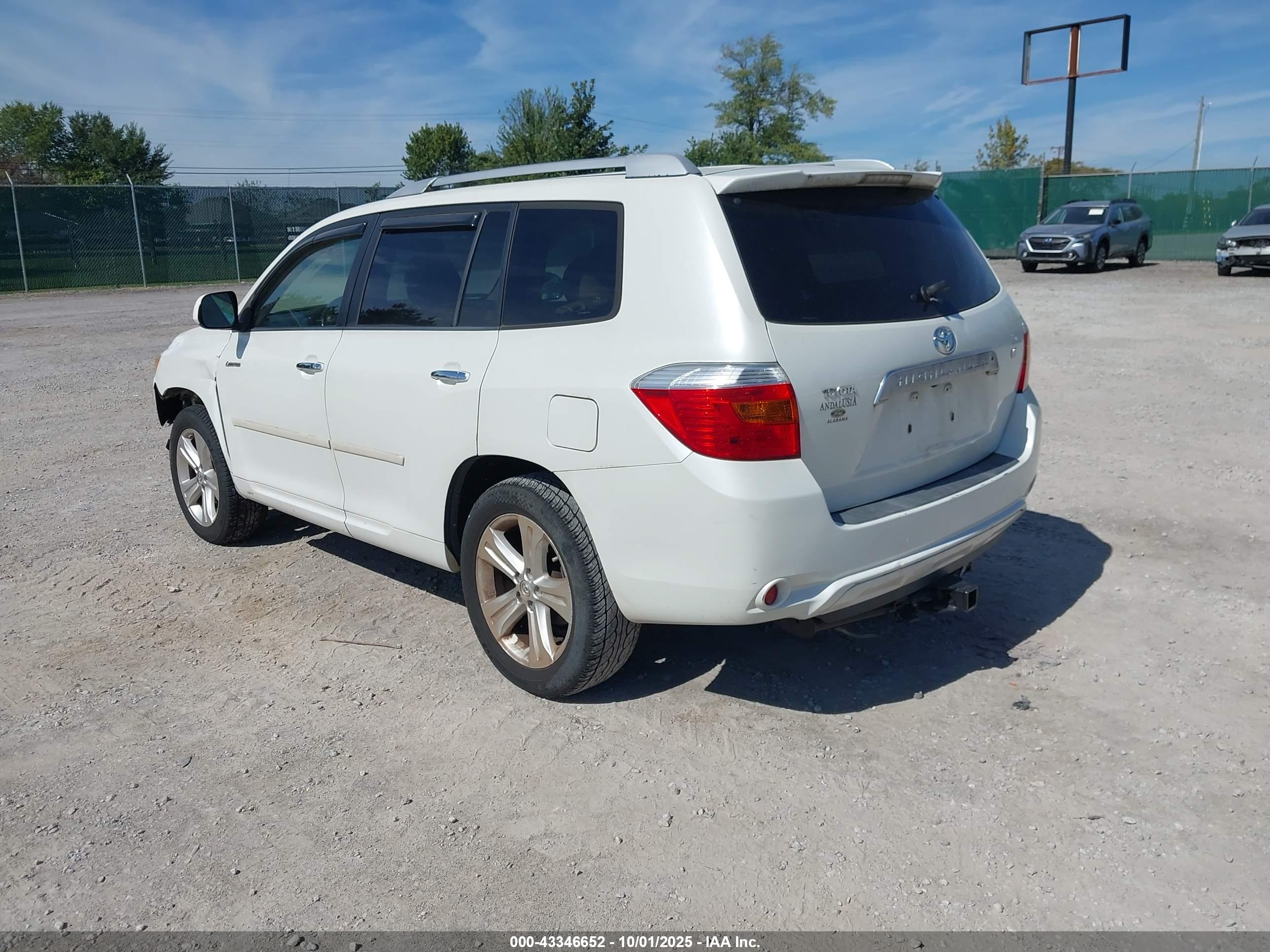TOYOTA HIGHLANDER image 3