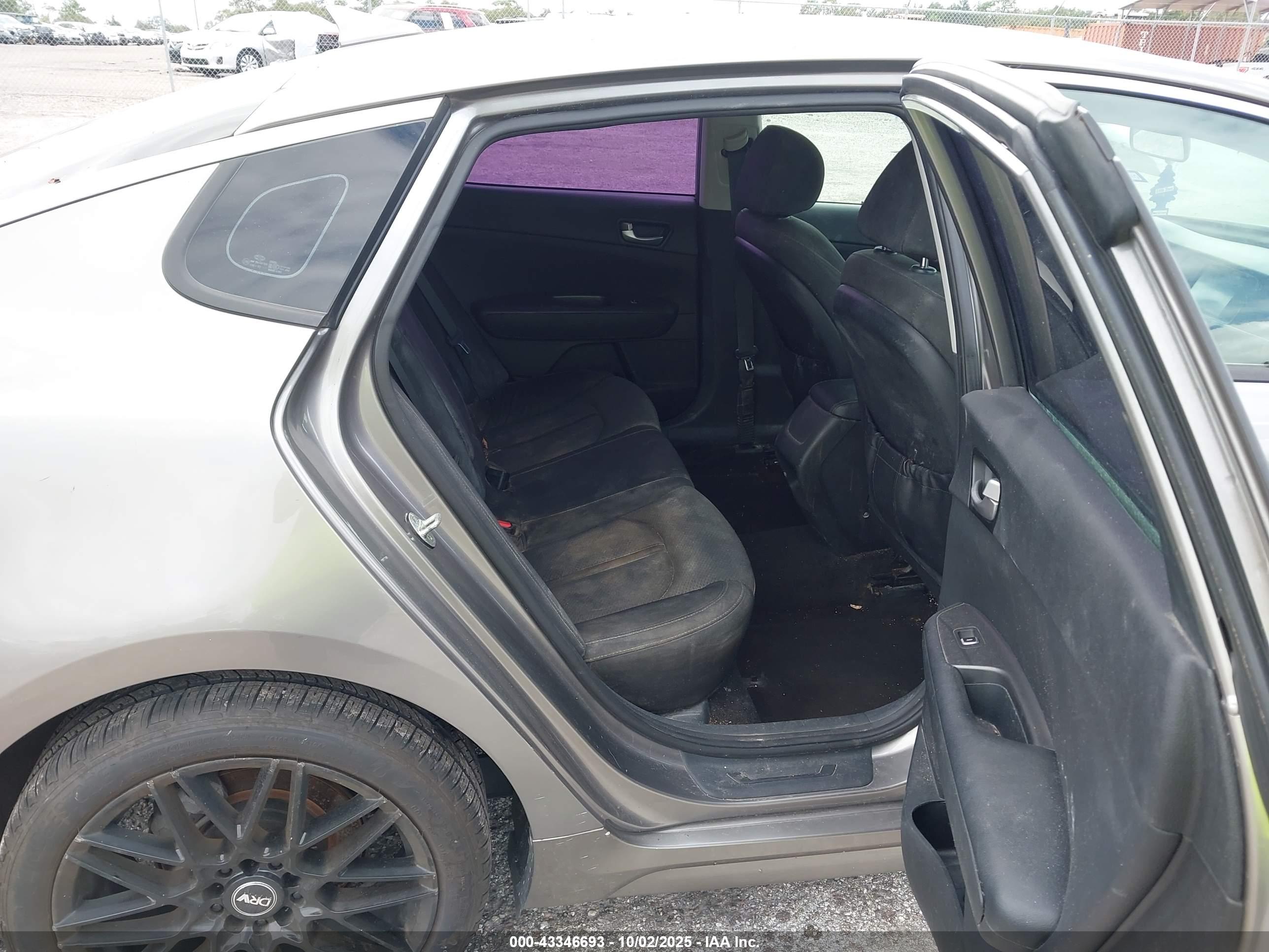 KIA OPTIMA image 8