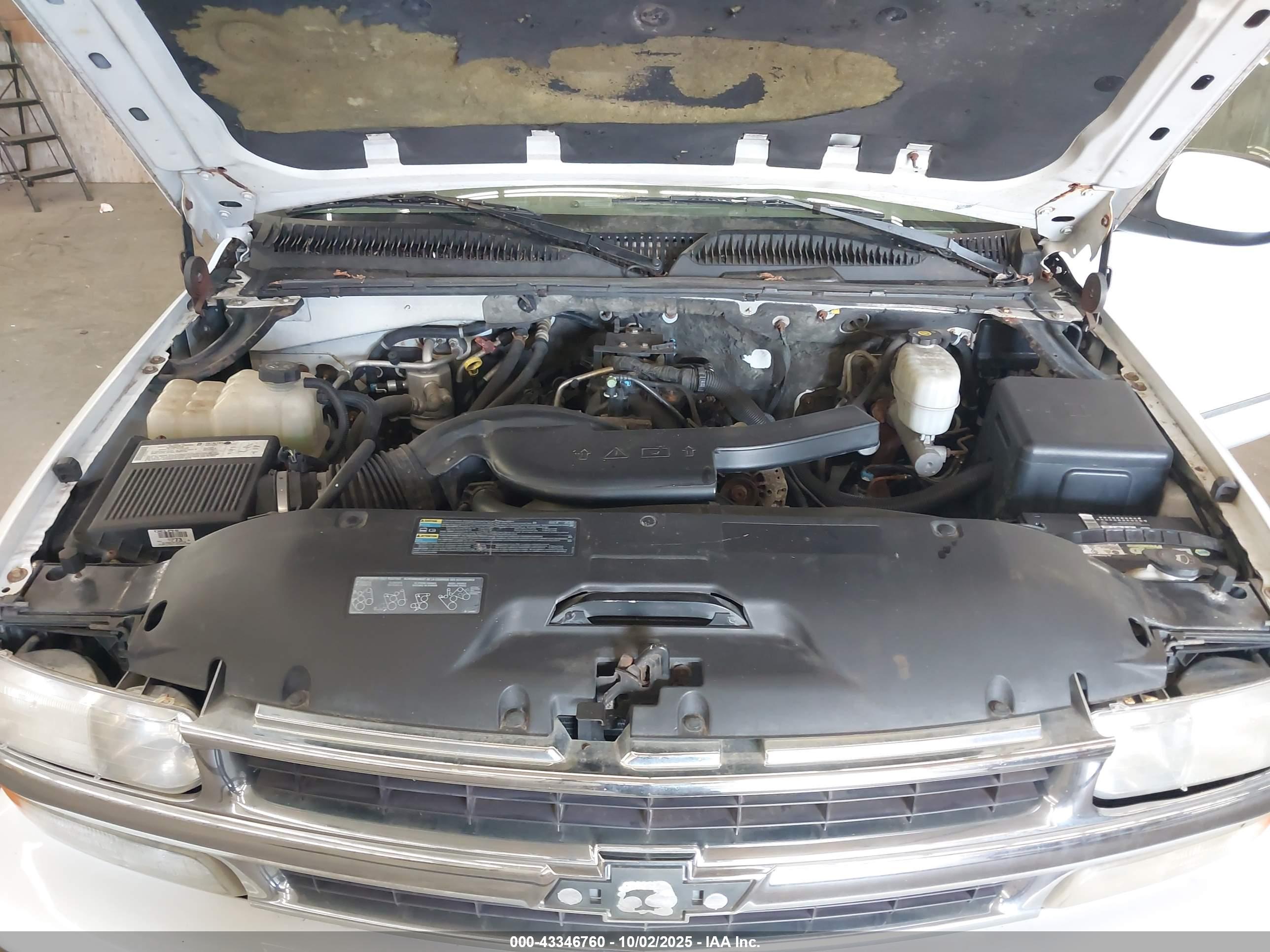 CHEVROLET TAHOE image 10