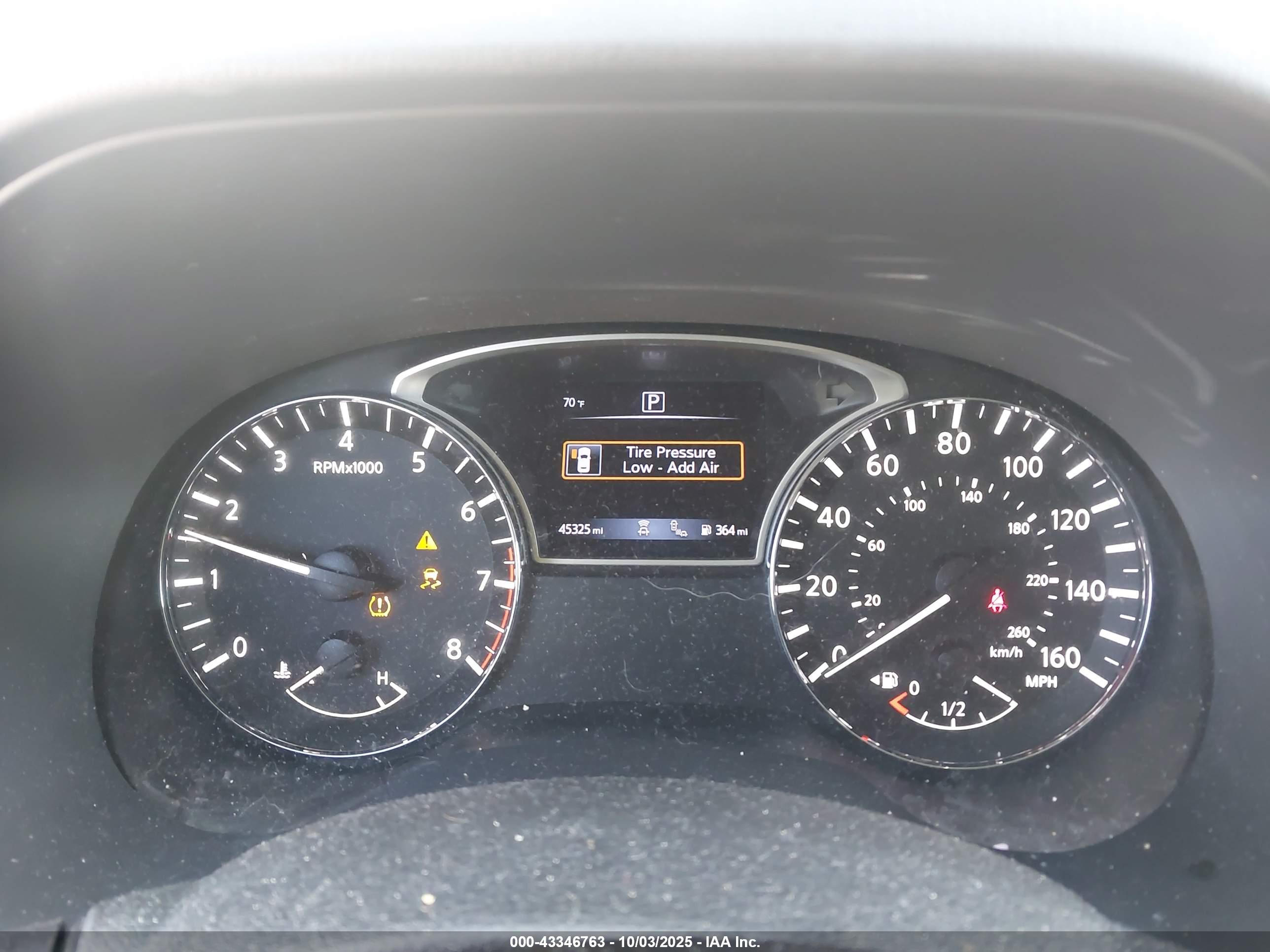 NISSAN PATHFINDER image 7