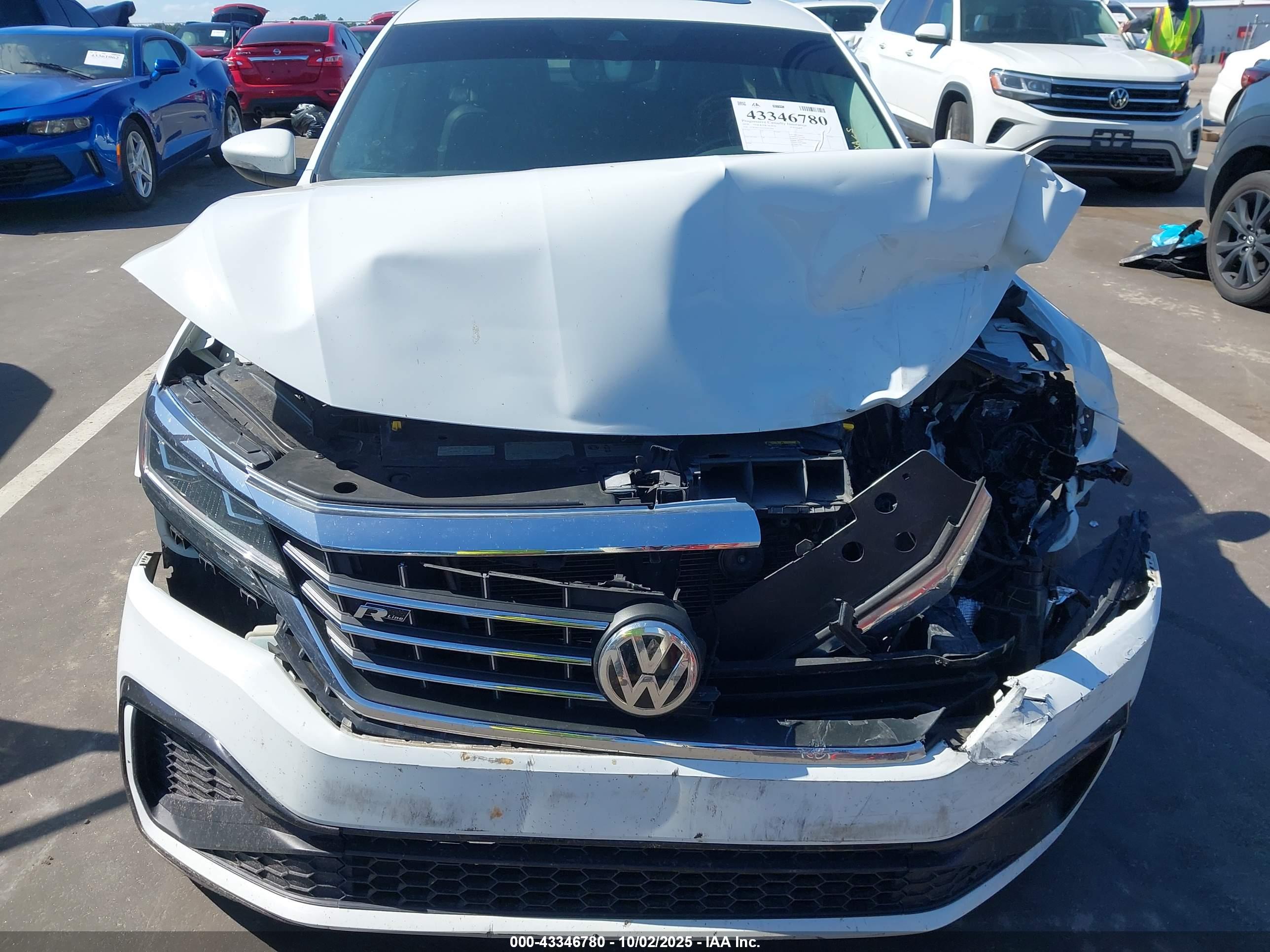 VOLKSWAGEN PASSAT image 6