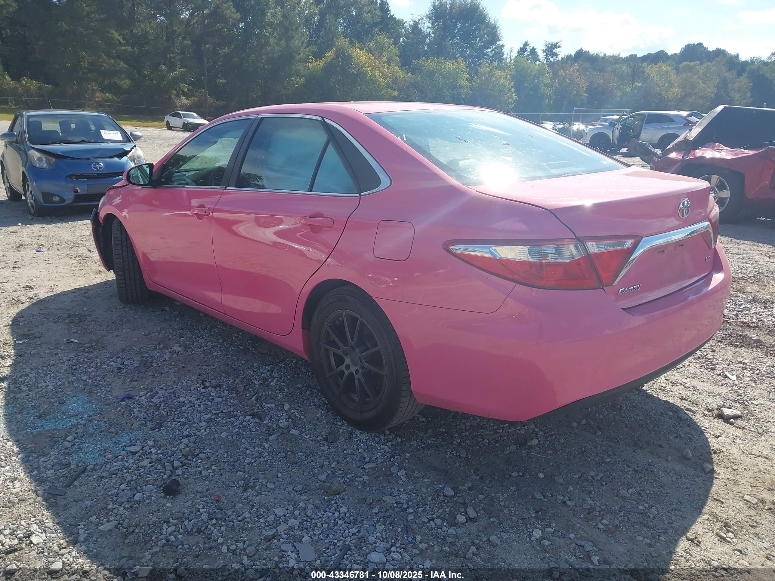 TOYOTA CAMRY image 3