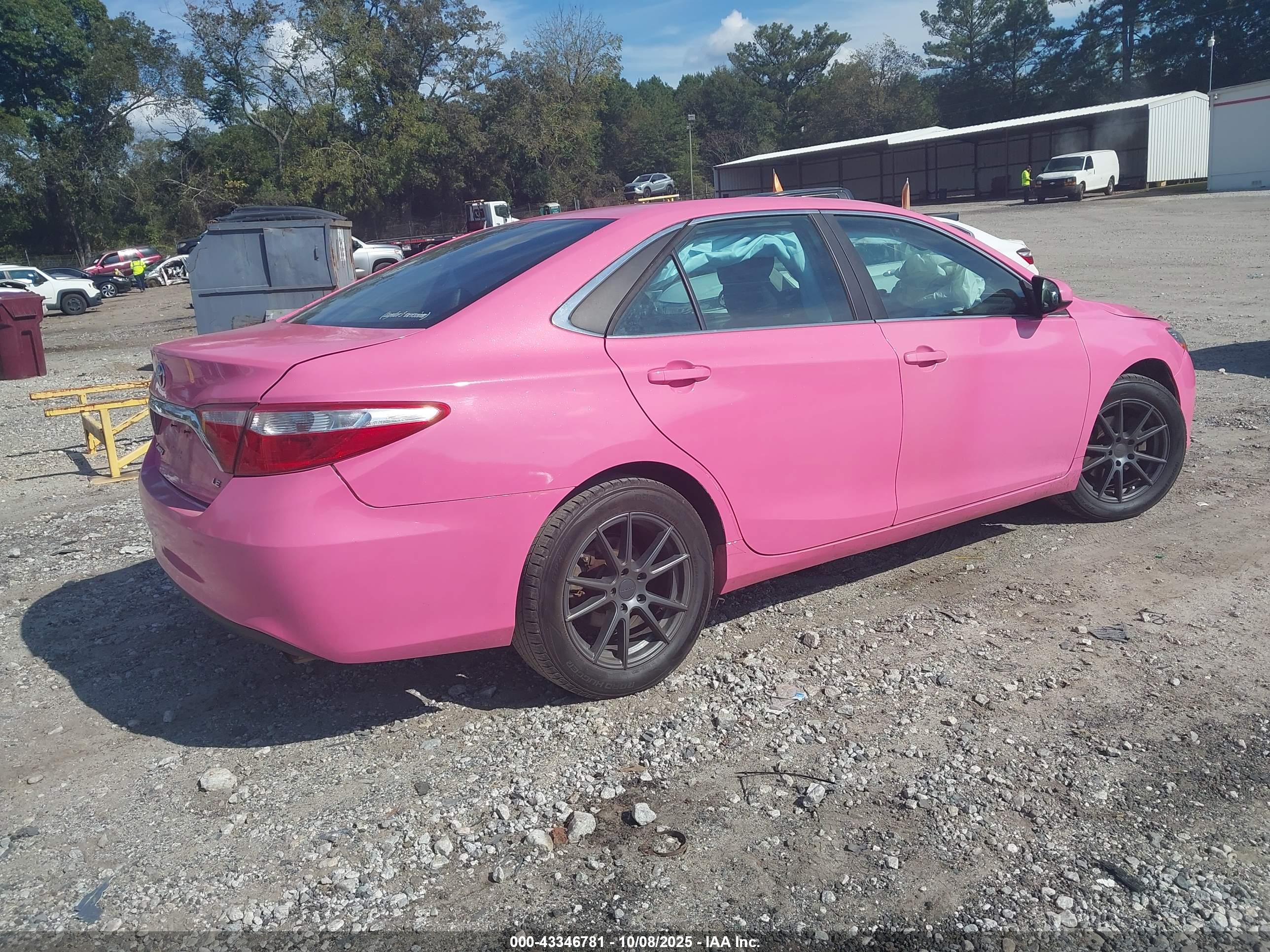TOYOTA CAMRY image 4