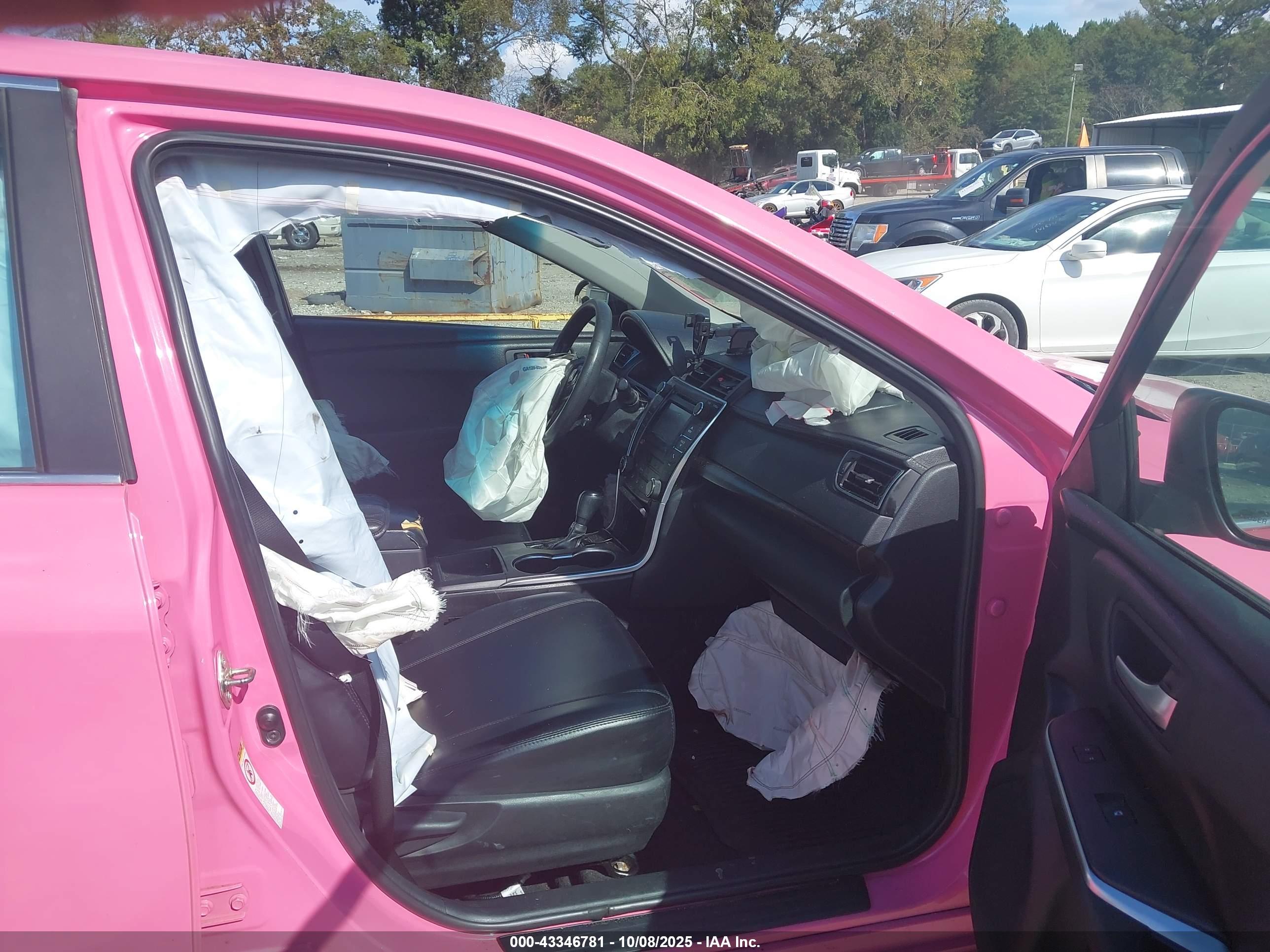 TOYOTA CAMRY image 5