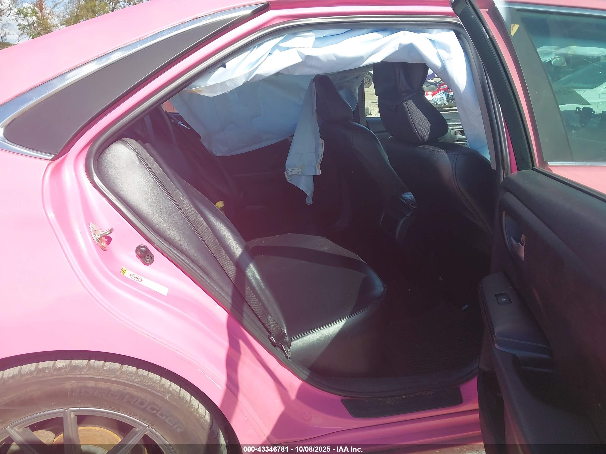 TOYOTA CAMRY image 8