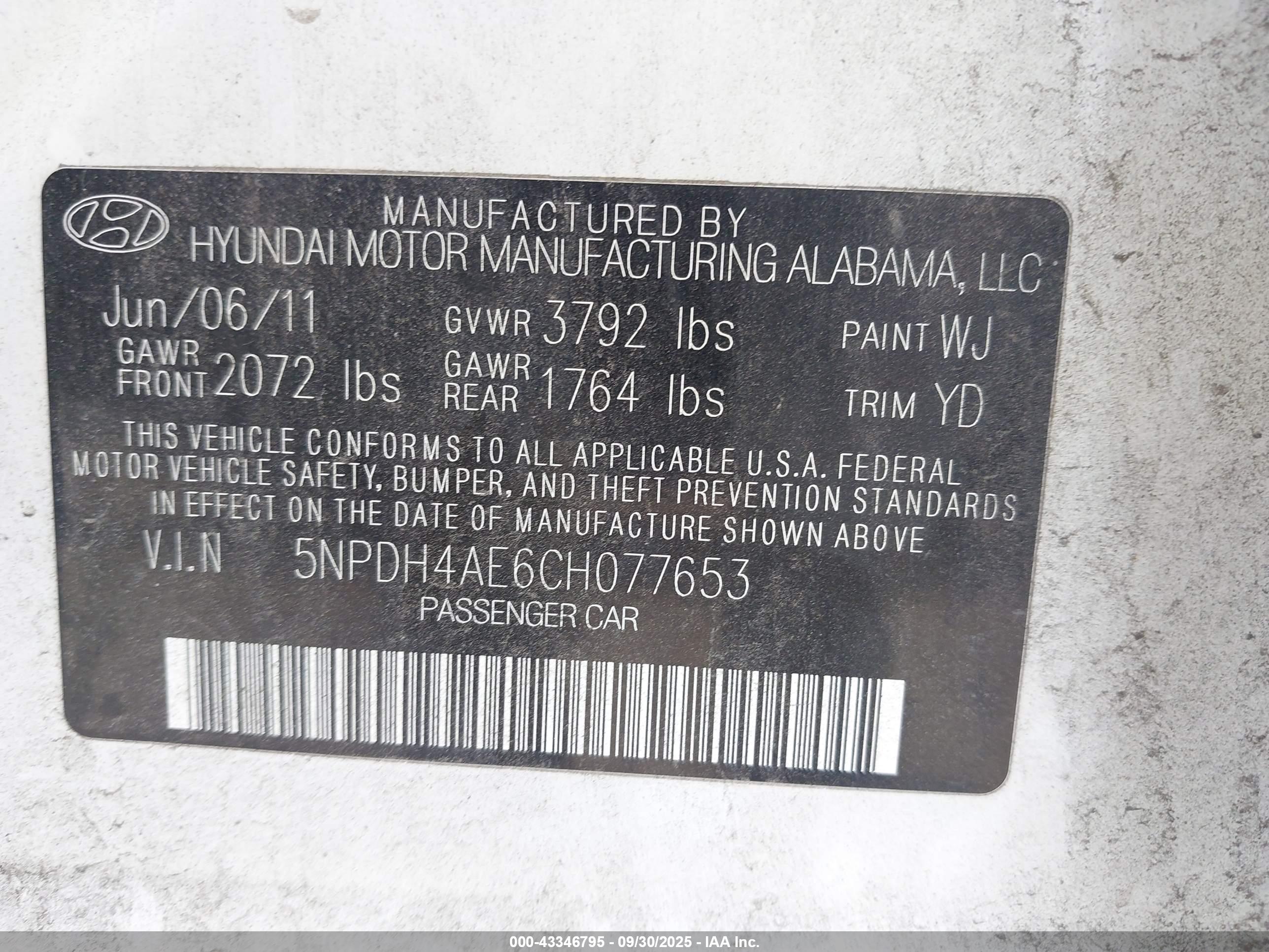 HYUNDAI ELANTRA image 9